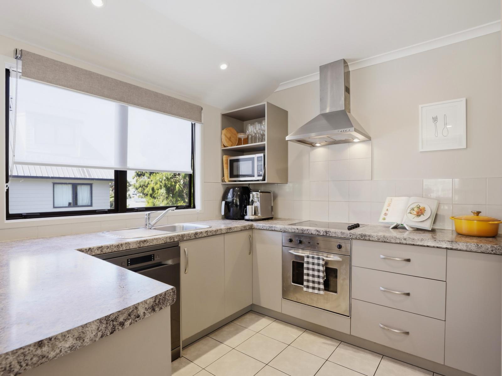 27 Clifton Terrace, Brookfield