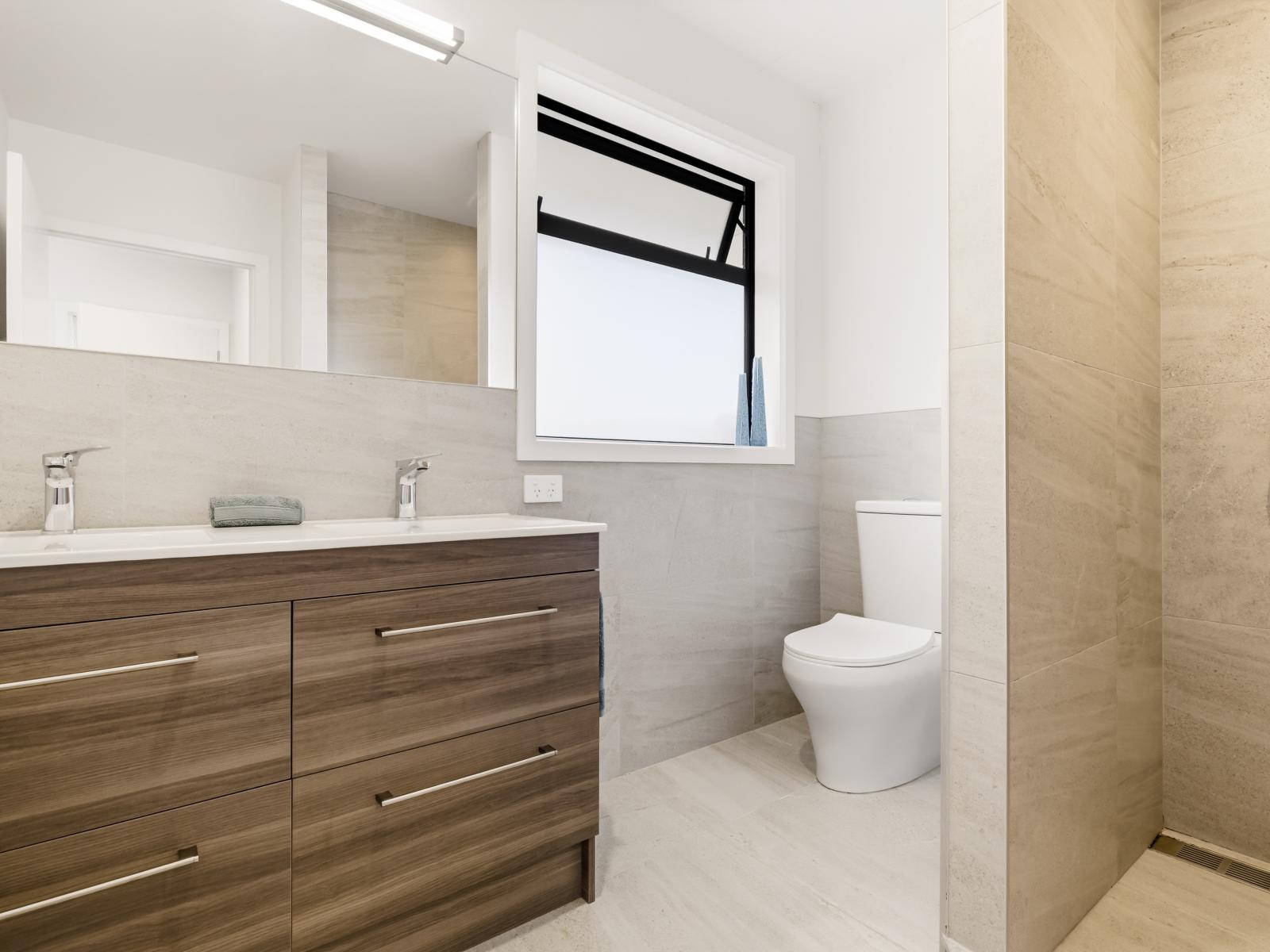 1 Glendas Way, Acacia Bay