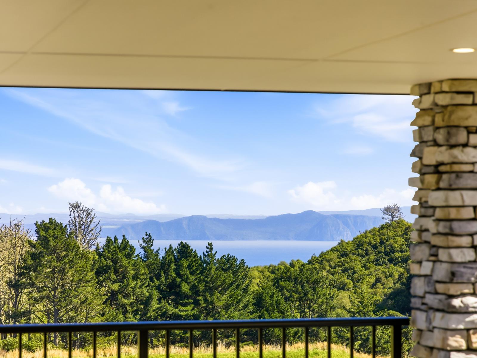 1 Glendas Way, Acacia Bay