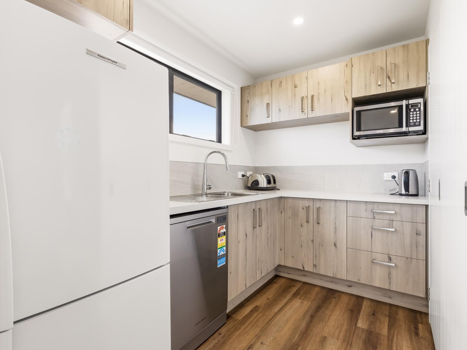 1 Glendas Way, Acacia Bay