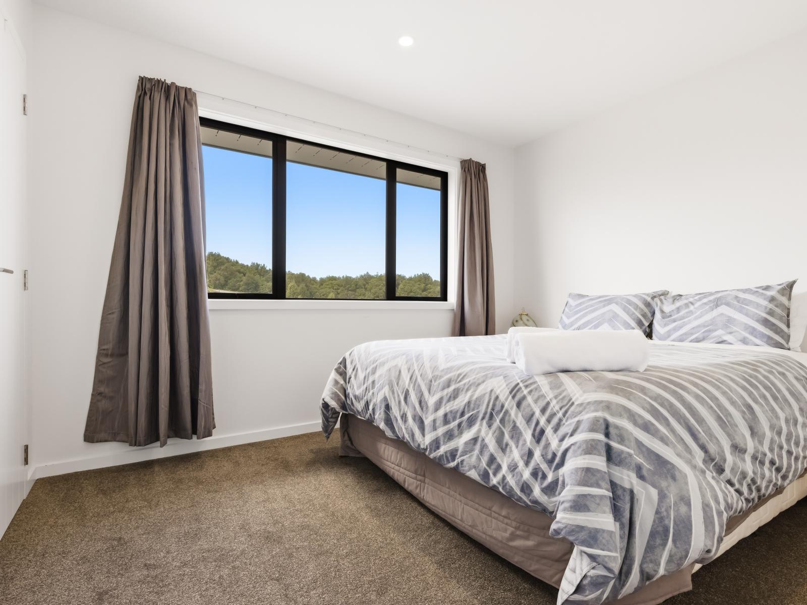 1 Glendas Way, Acacia Bay