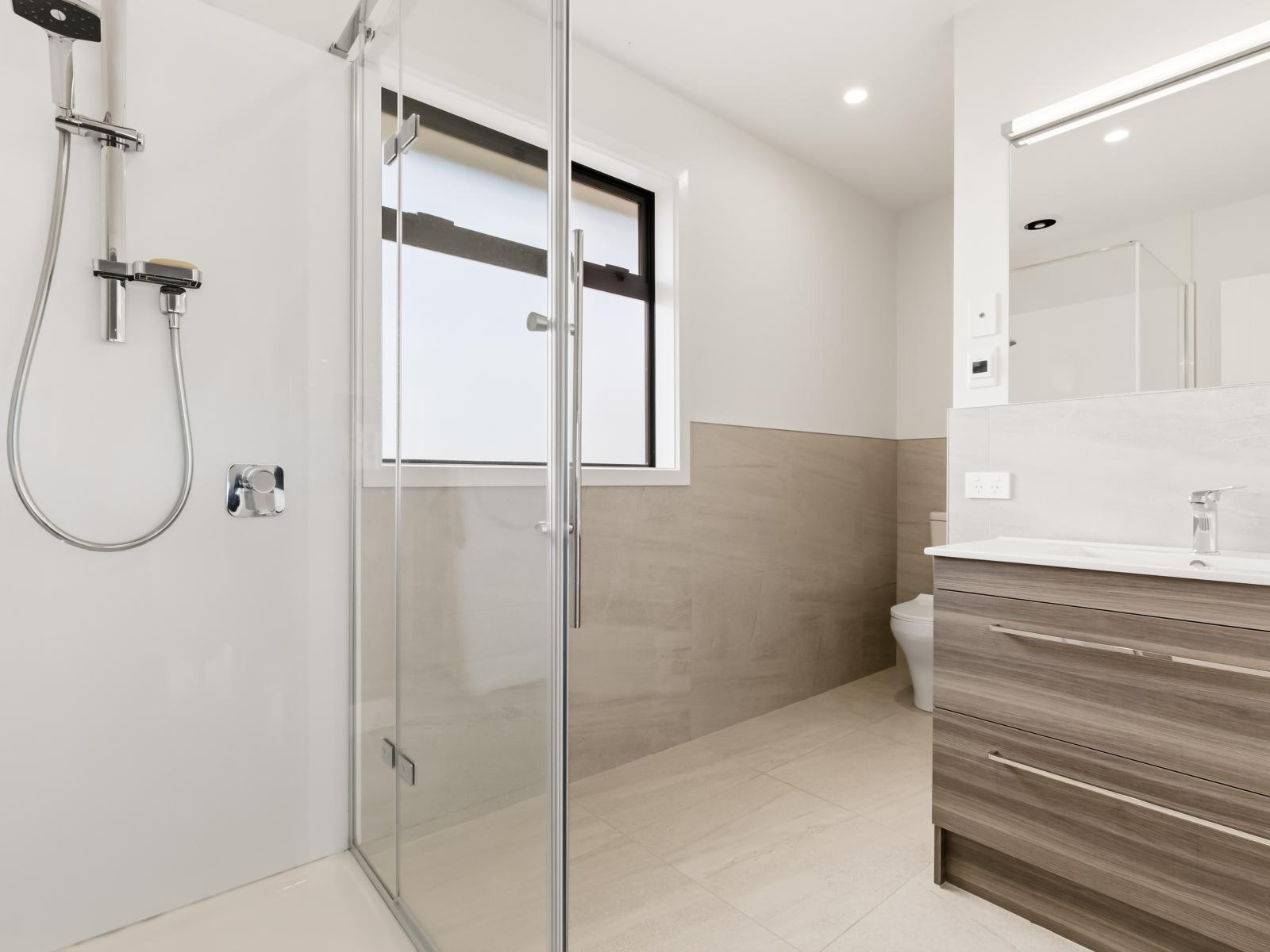 1 Glendas Way, Acacia Bay