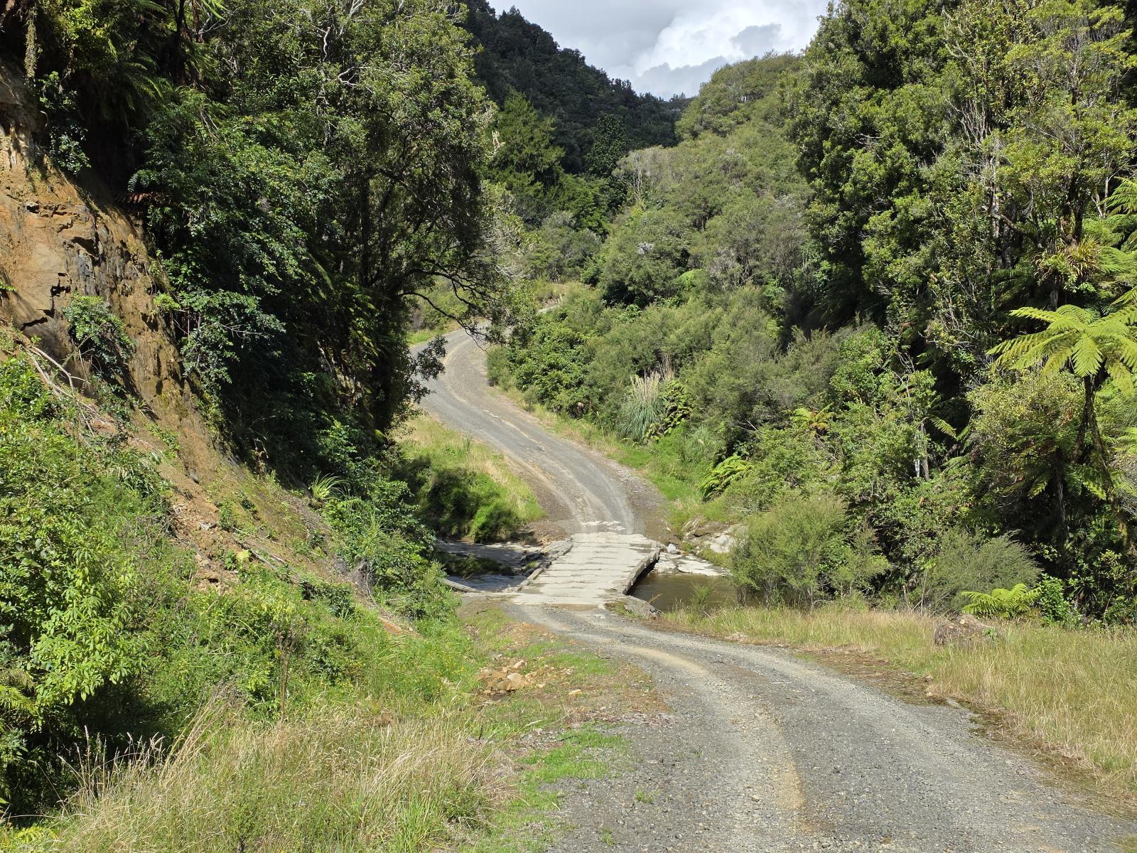 2109 Okau Road, Ahititi