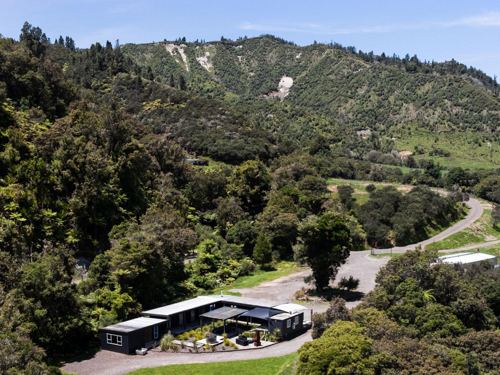 2109 Okau Road, Ahititi