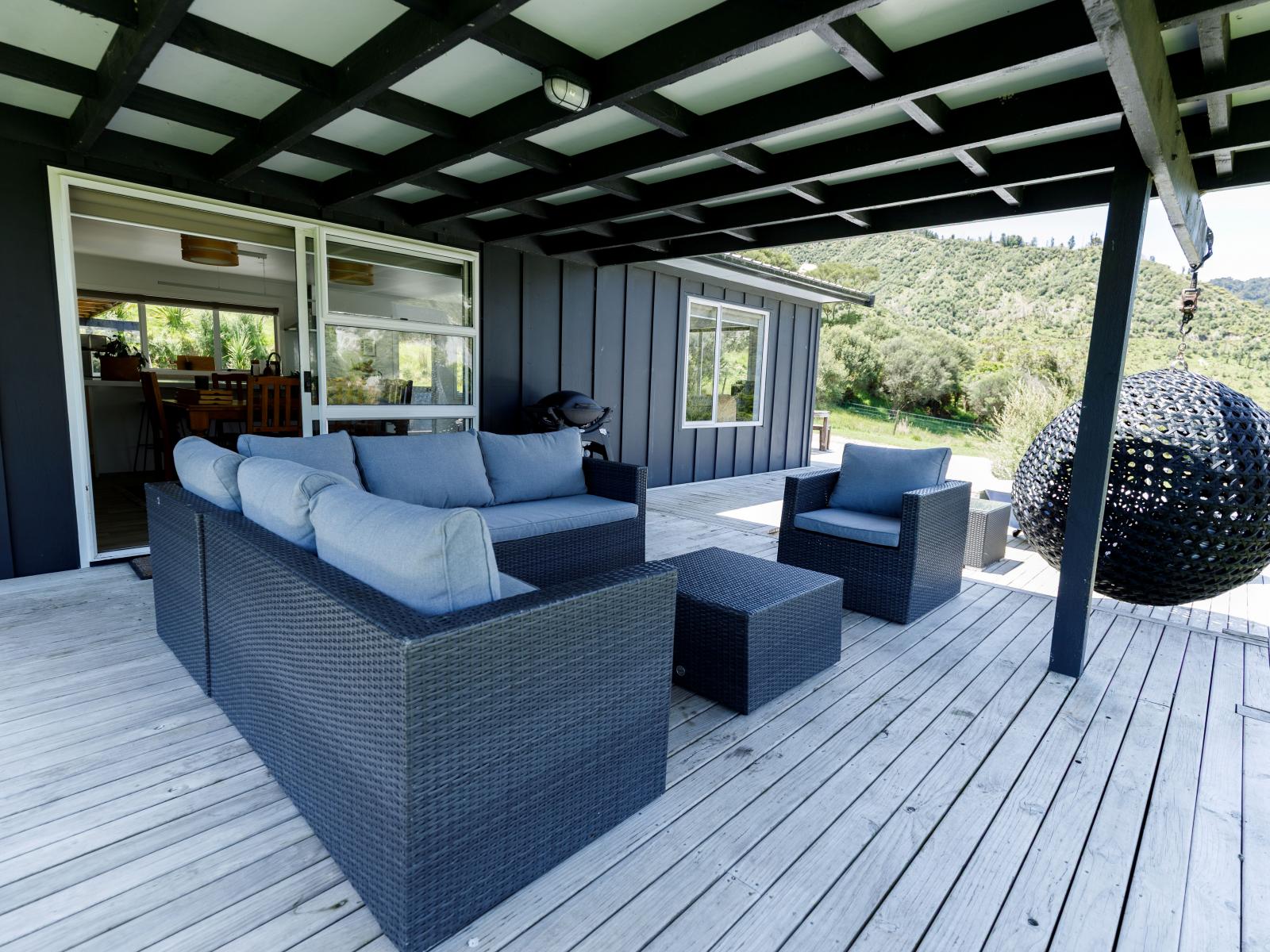 2109 Okau Road, Ahititi