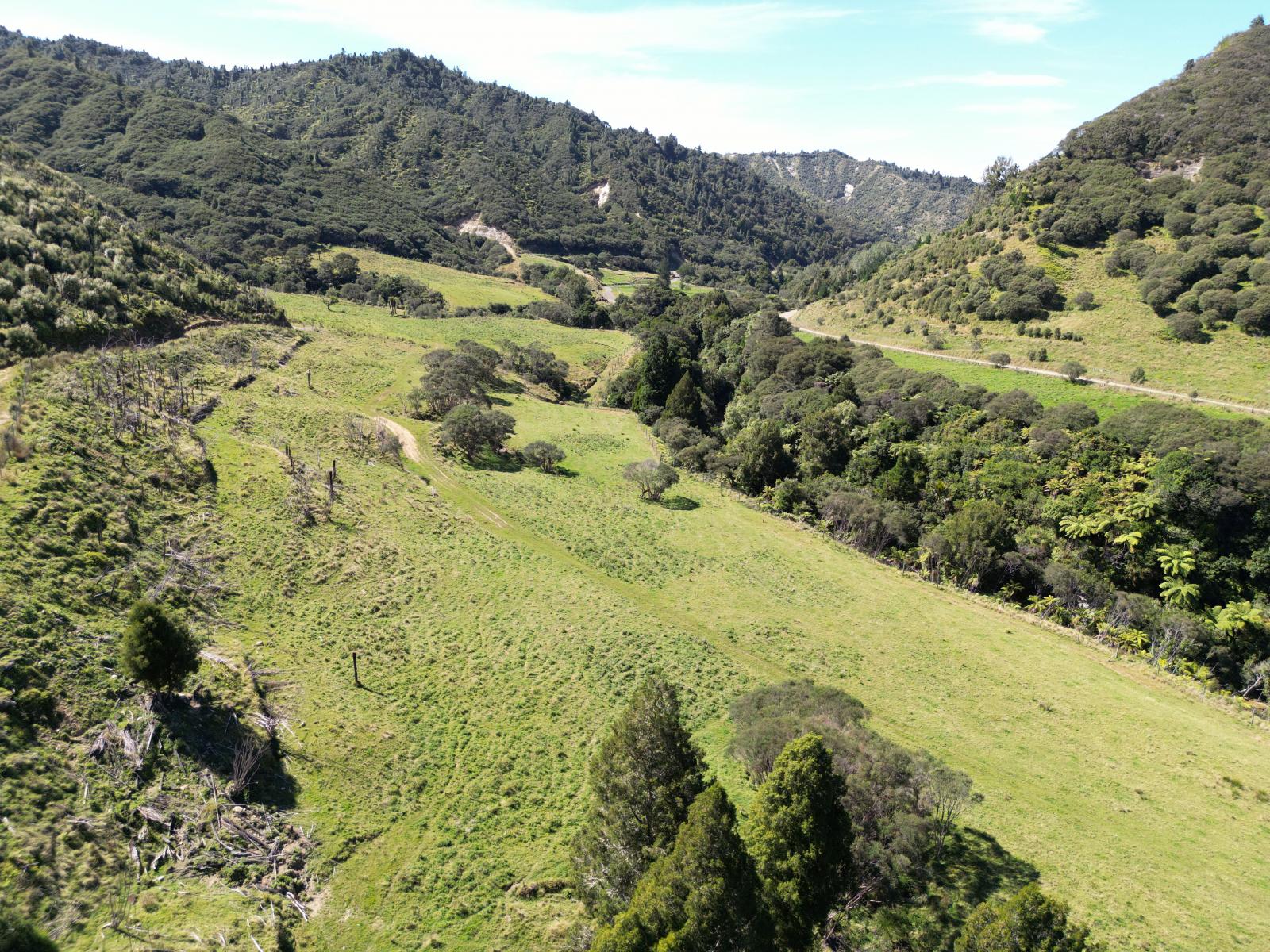 2109 Okau Road, Ahititi