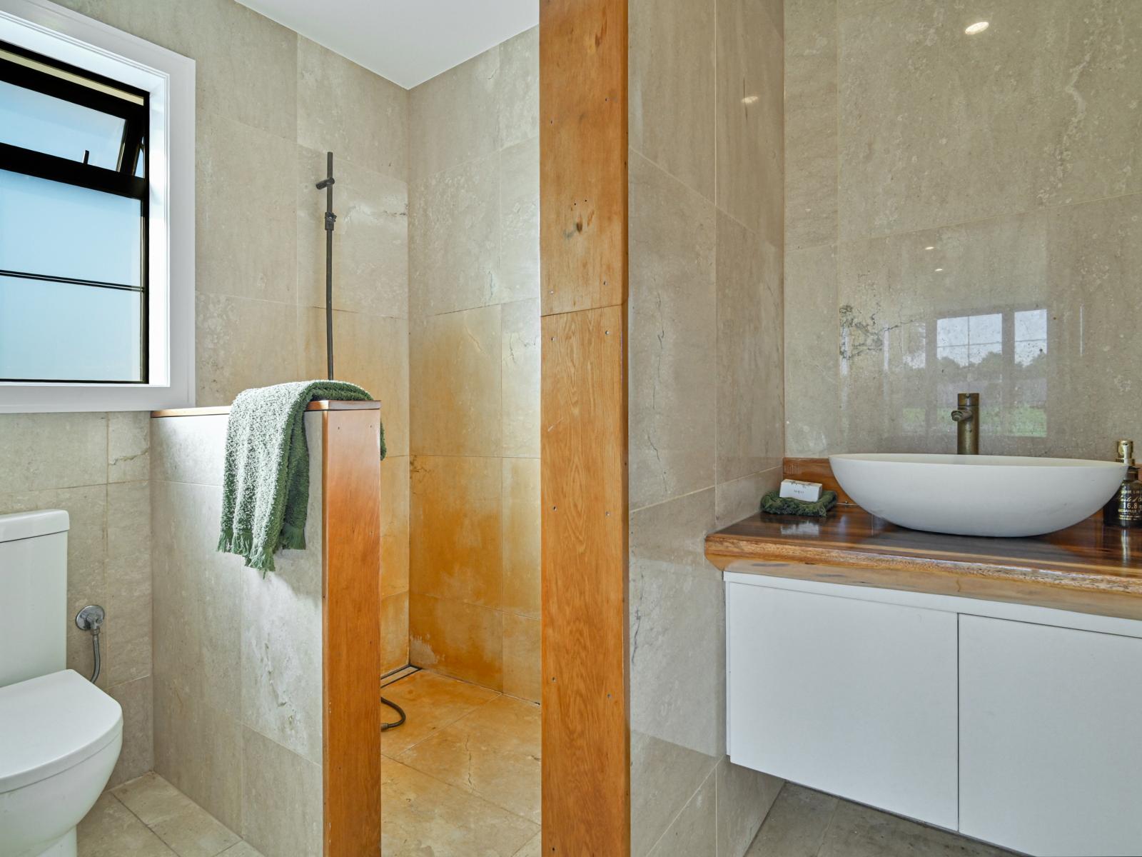 165 School Road, Clive