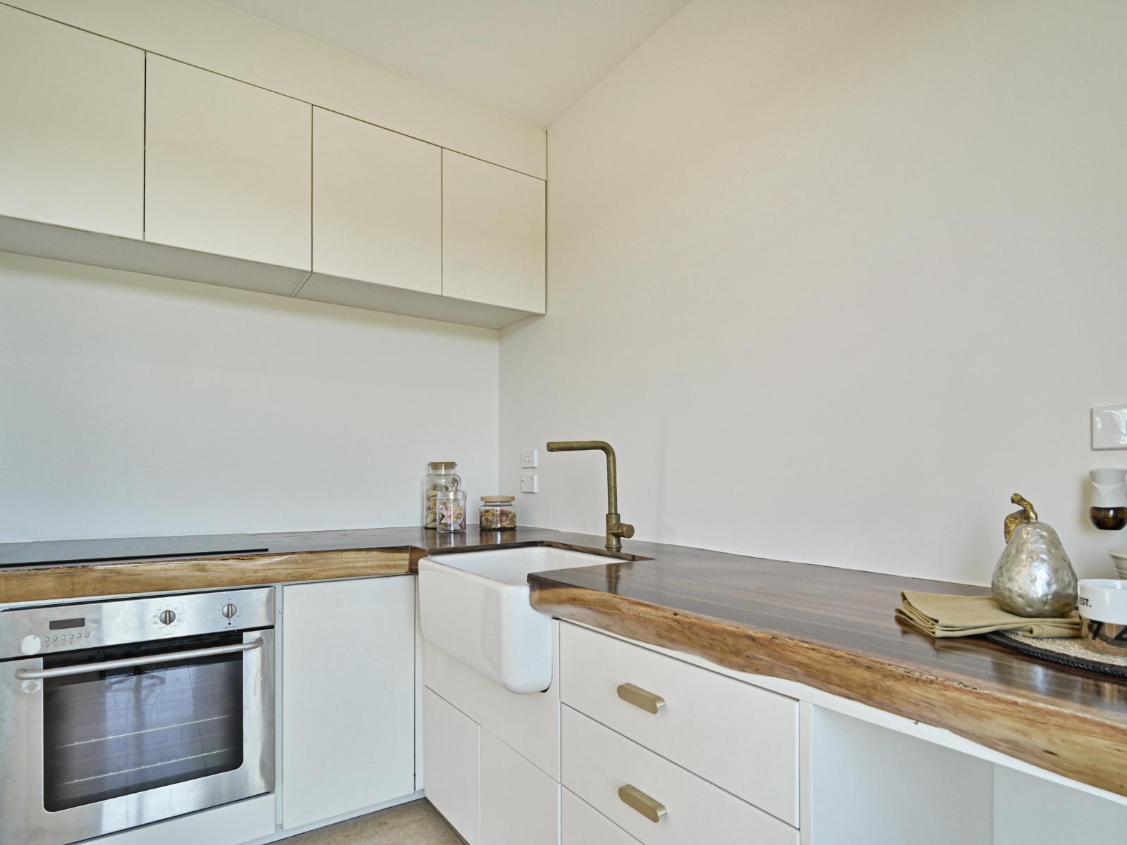 165 School Road, Clive