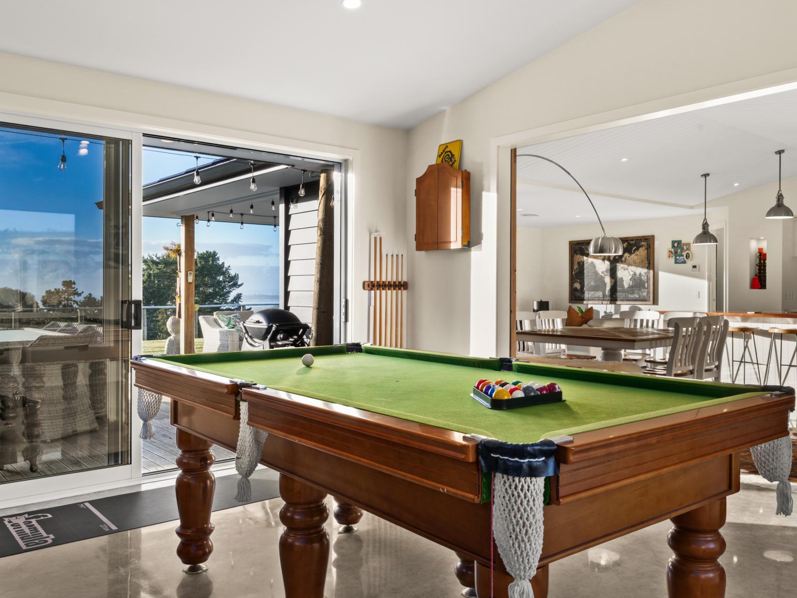 204 Eskridge Drive, Bay View