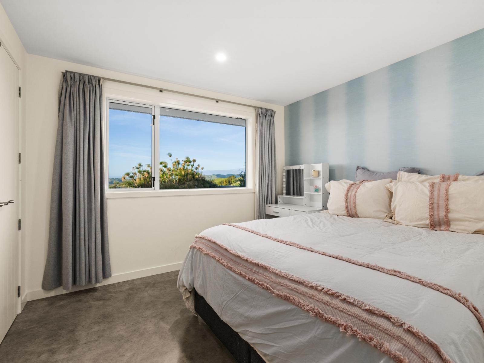 204 Eskridge Drive, Bay View