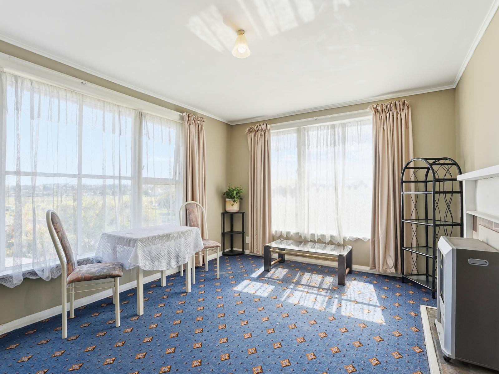 111 Carlton Avenue, Tawhero