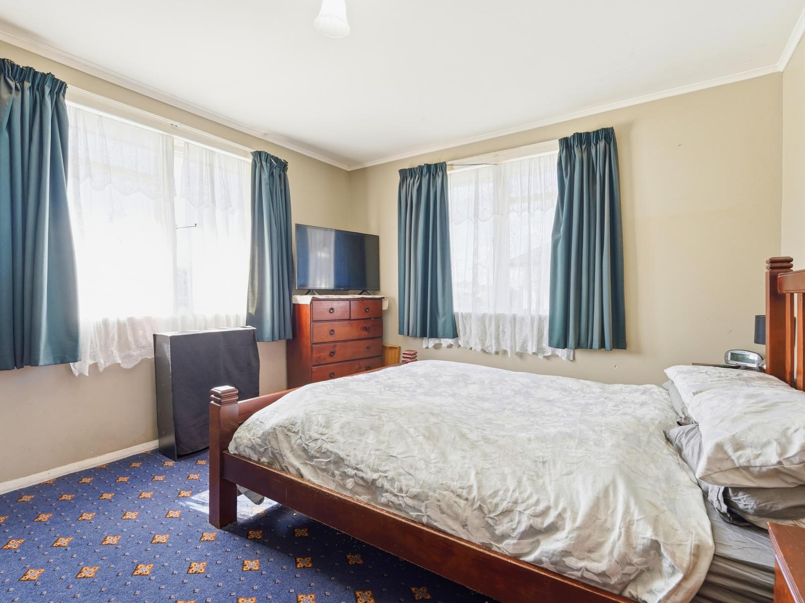 111 Carlton Avenue, Tawhero