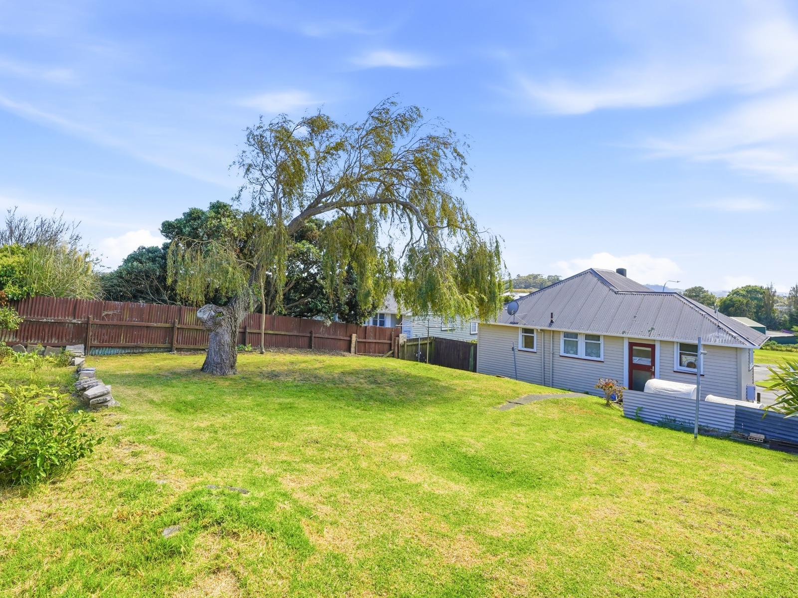 111 Carlton Avenue, Tawhero