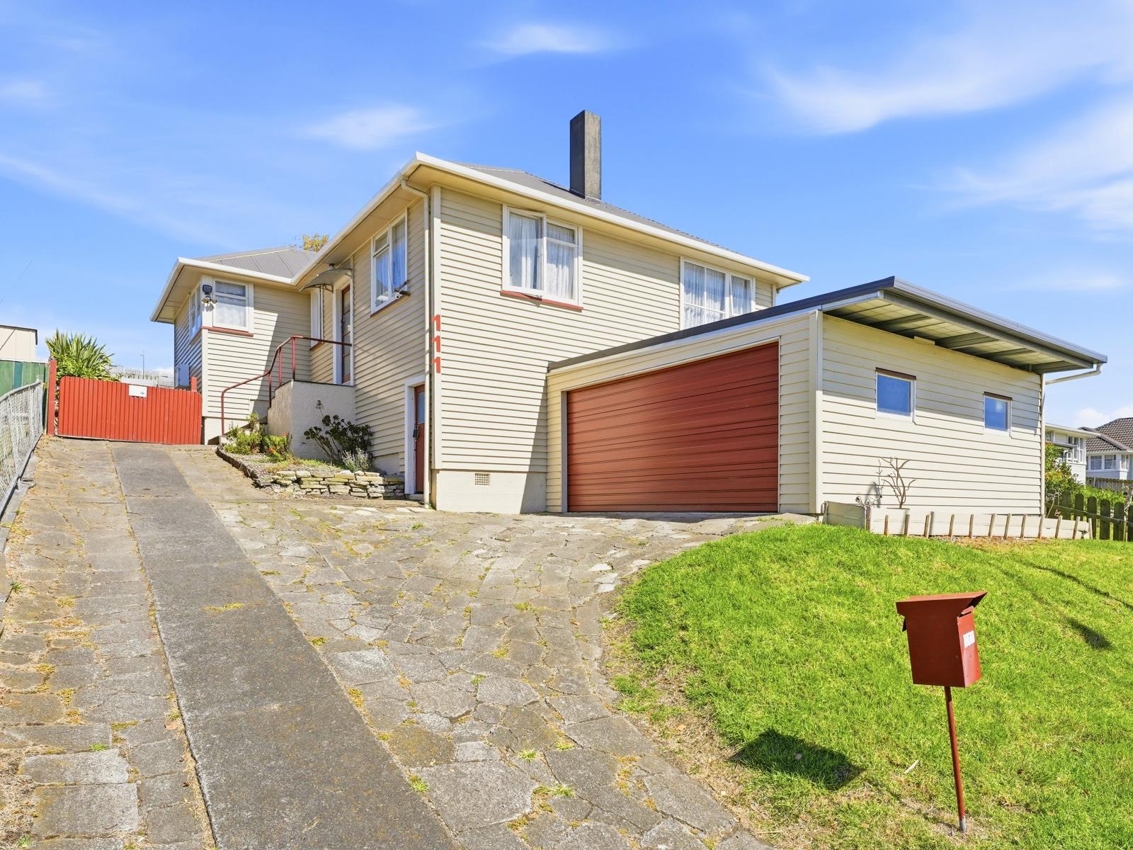 111 Carlton Avenue, Tawhero