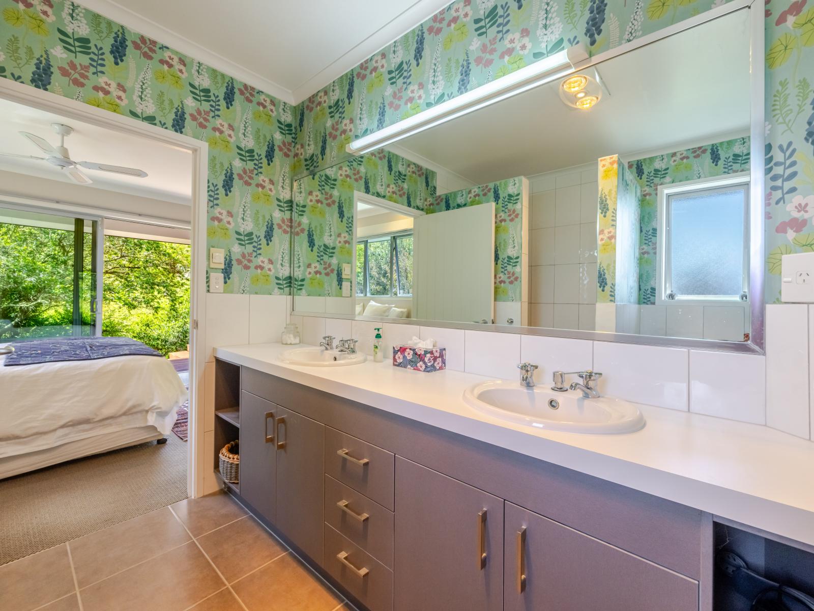 1127 Pourerere Road, Omakere