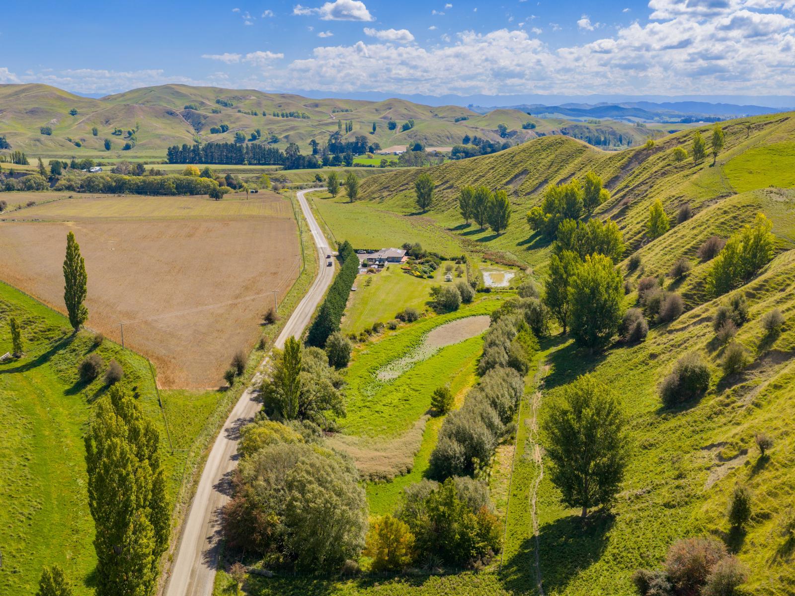 1127 Pourerere Road, Omakere