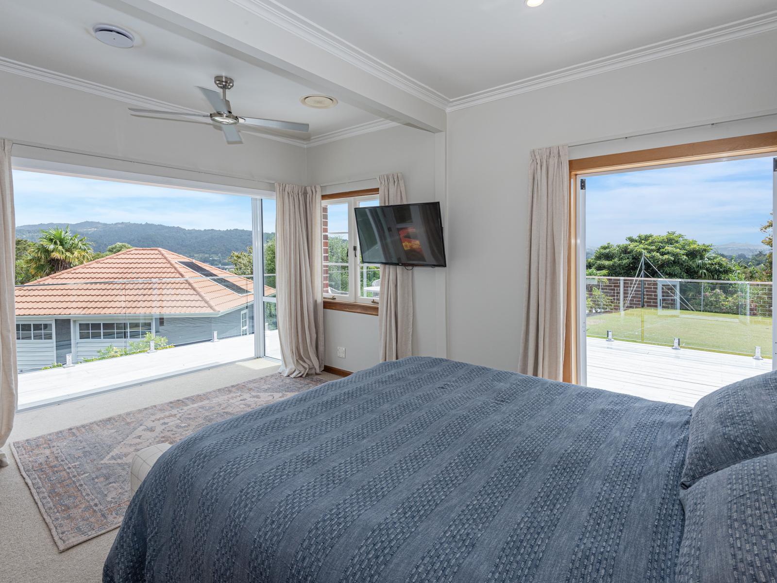 13 Punga Grove Avenue, Riverside