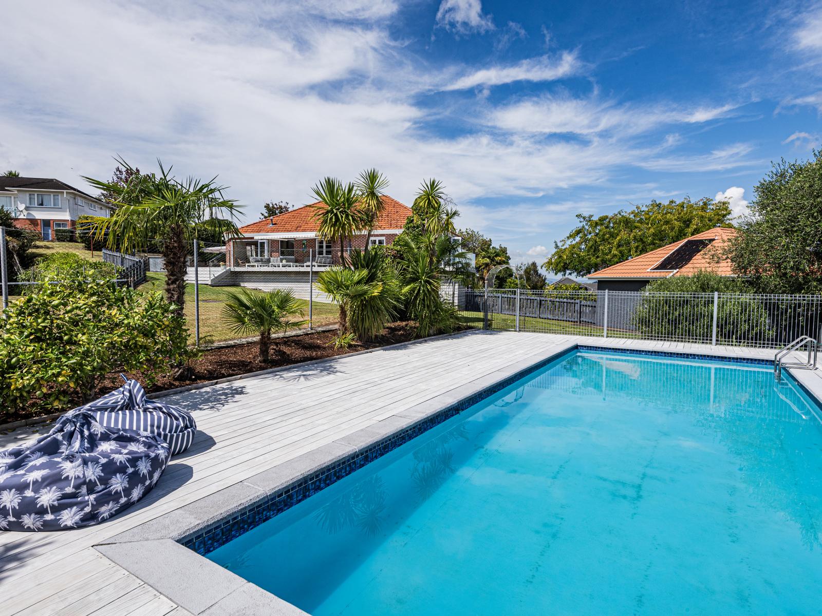 13 Punga Grove Avenue, Riverside