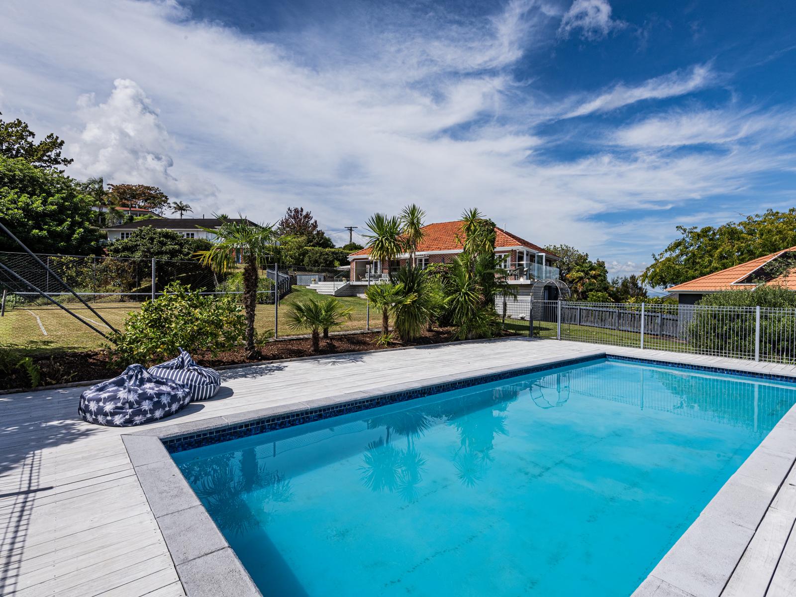 13 Punga Grove Avenue, Riverside