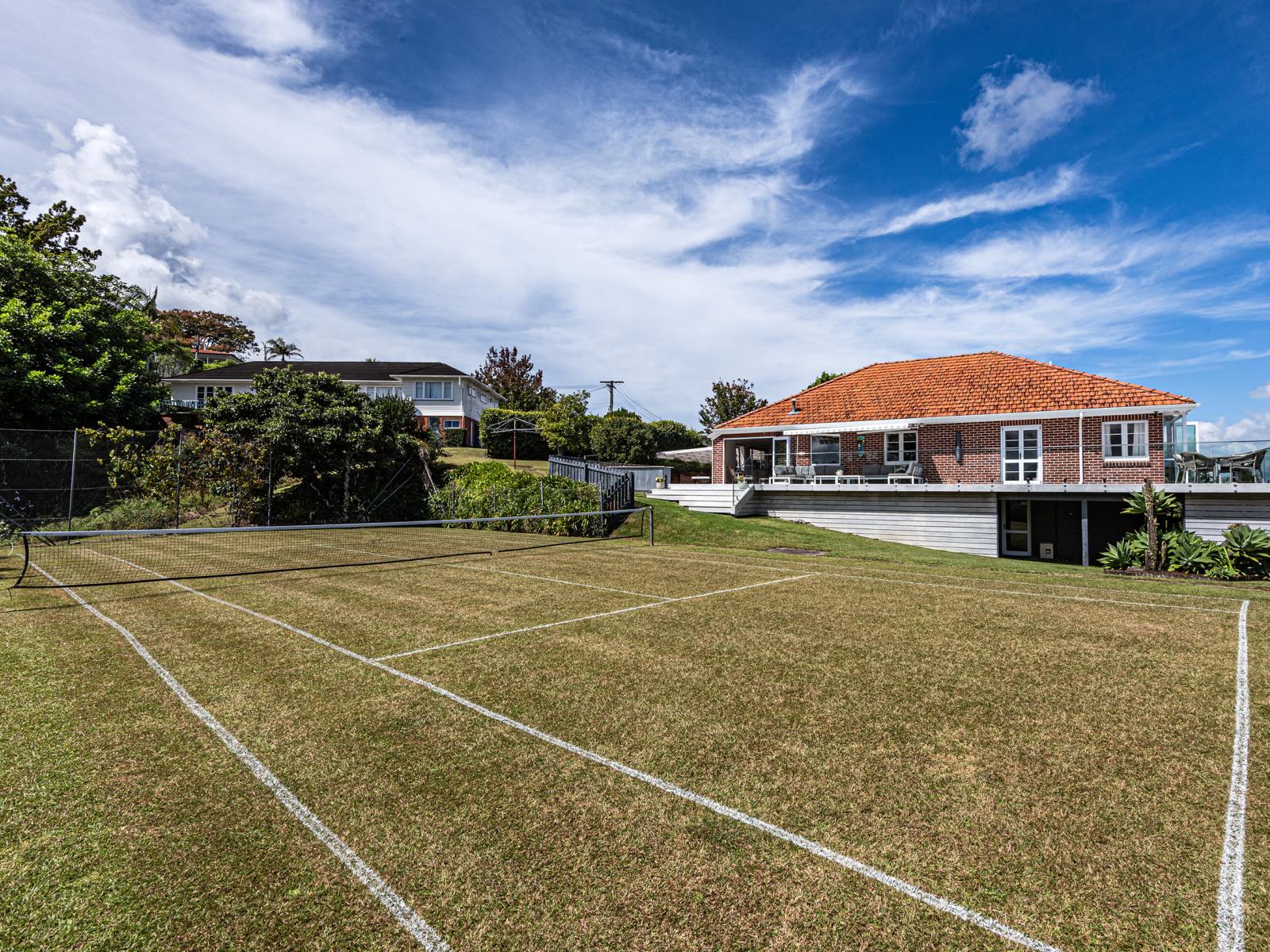 13 Punga Grove Avenue, Riverside