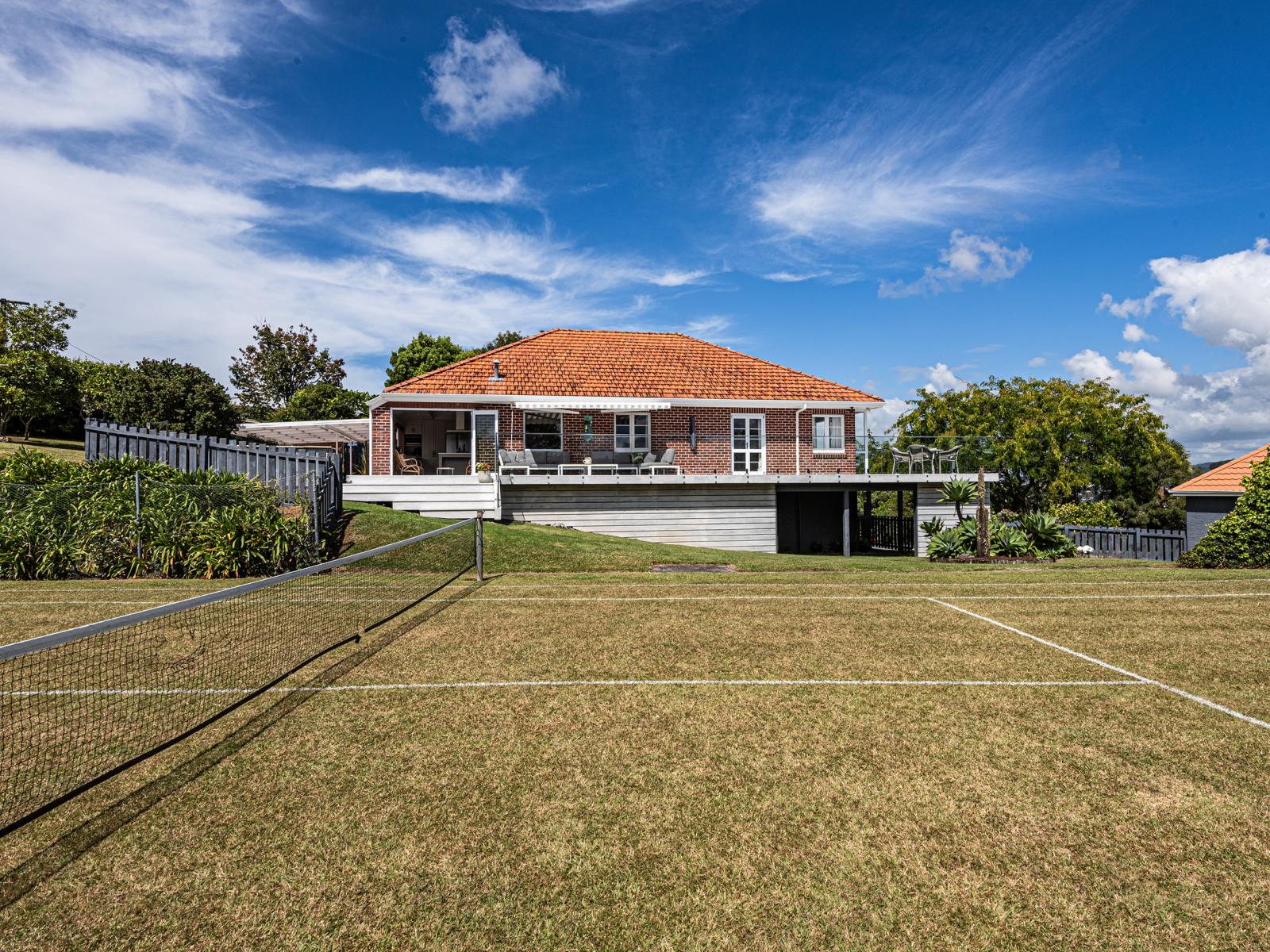 13 Punga Grove Avenue, Riverside