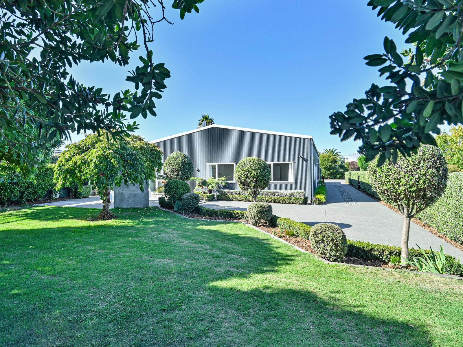 28 Pitt Street, Clive