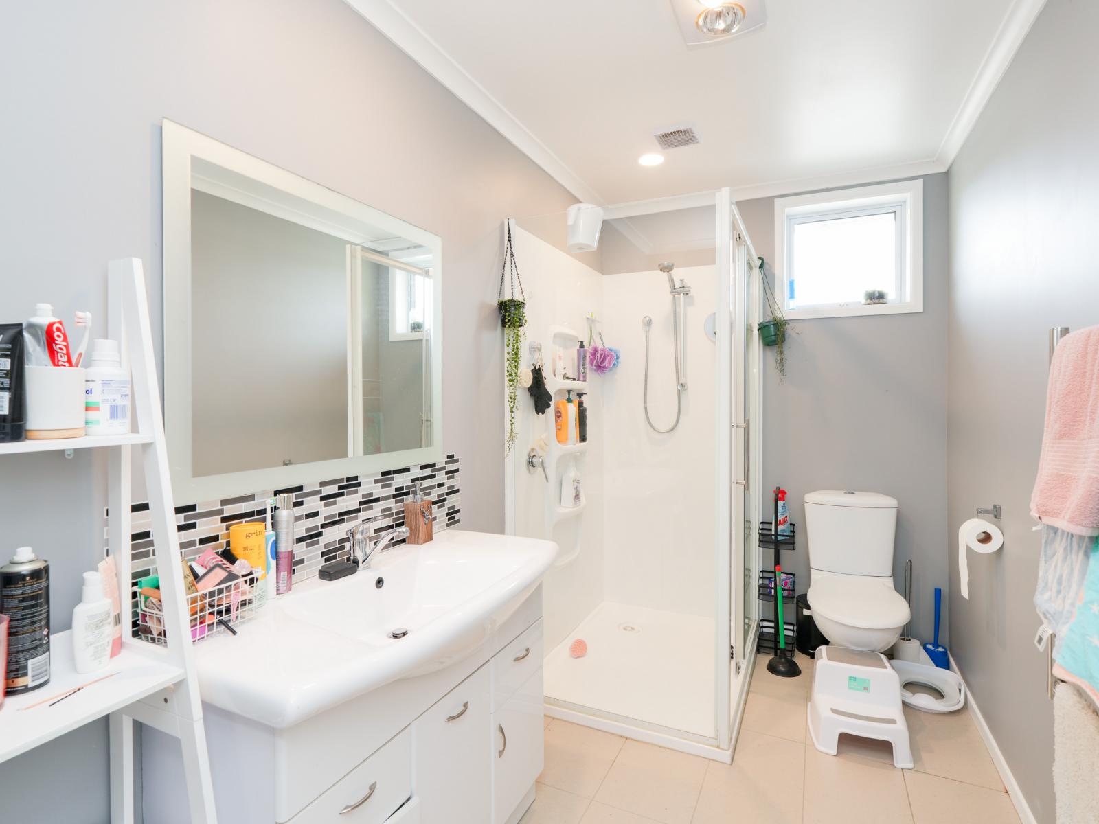 79 Gerrard Road, Winton