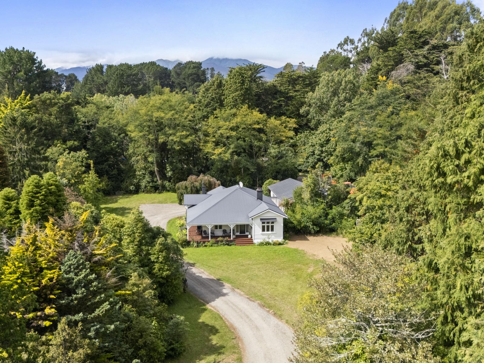 1 Takapari Road, Pohangina