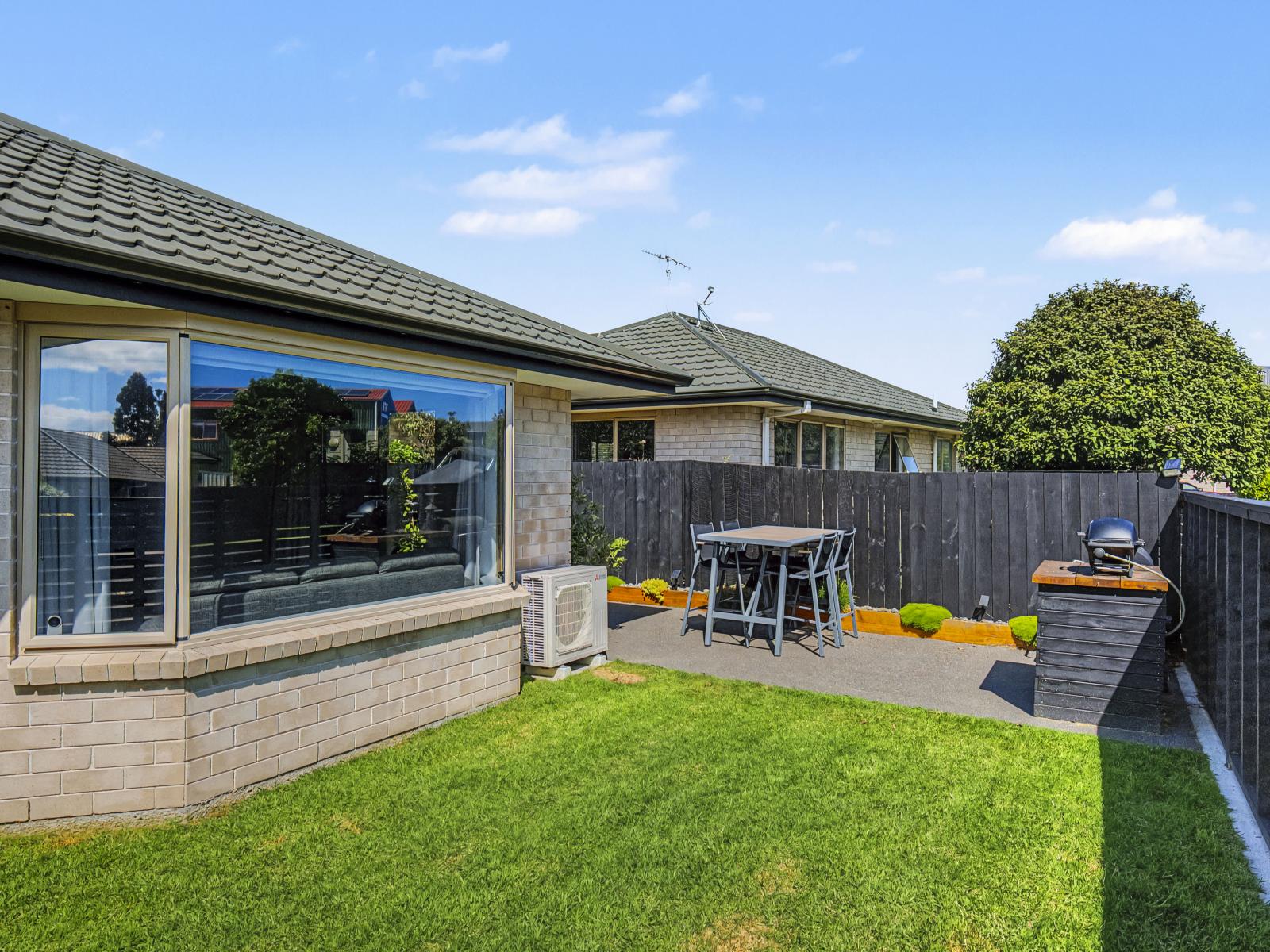 16B Dennis Taylor Court, Paraparaumu