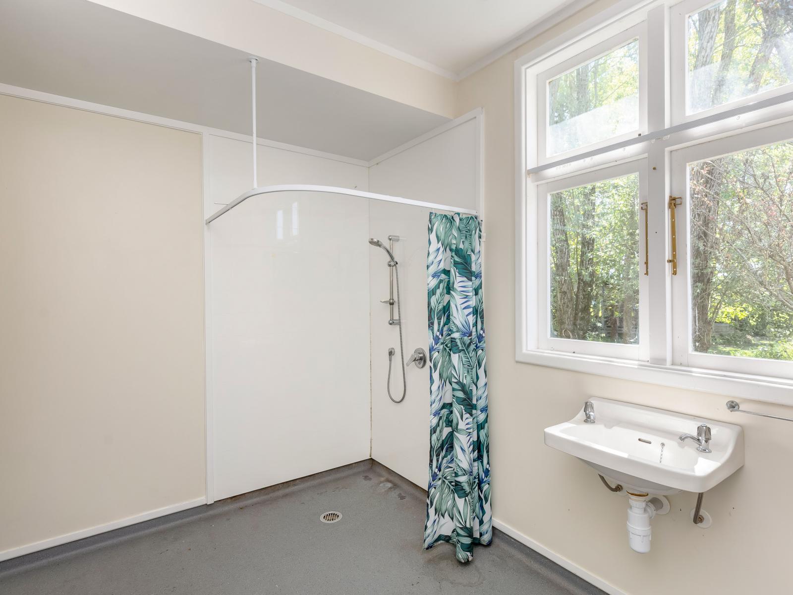 145 Hikunui Road, Kahutara