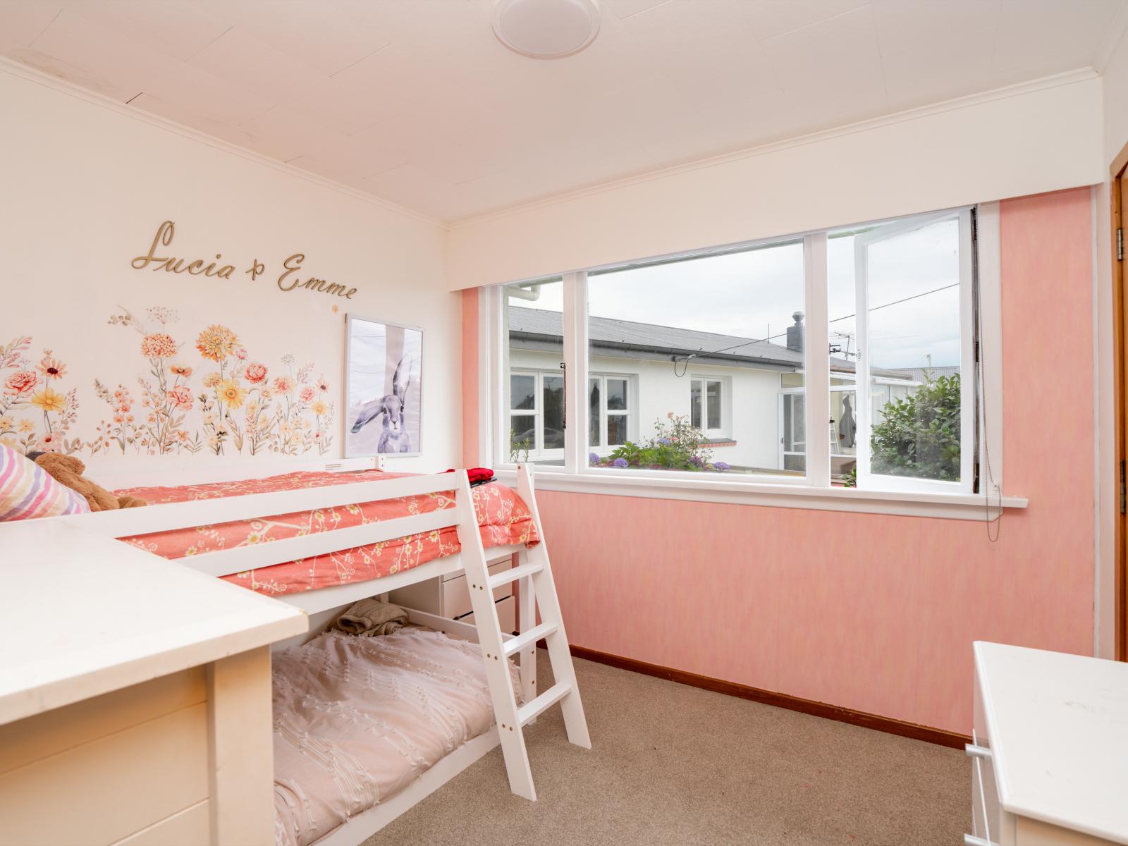 87 Eglinton Street, Winton