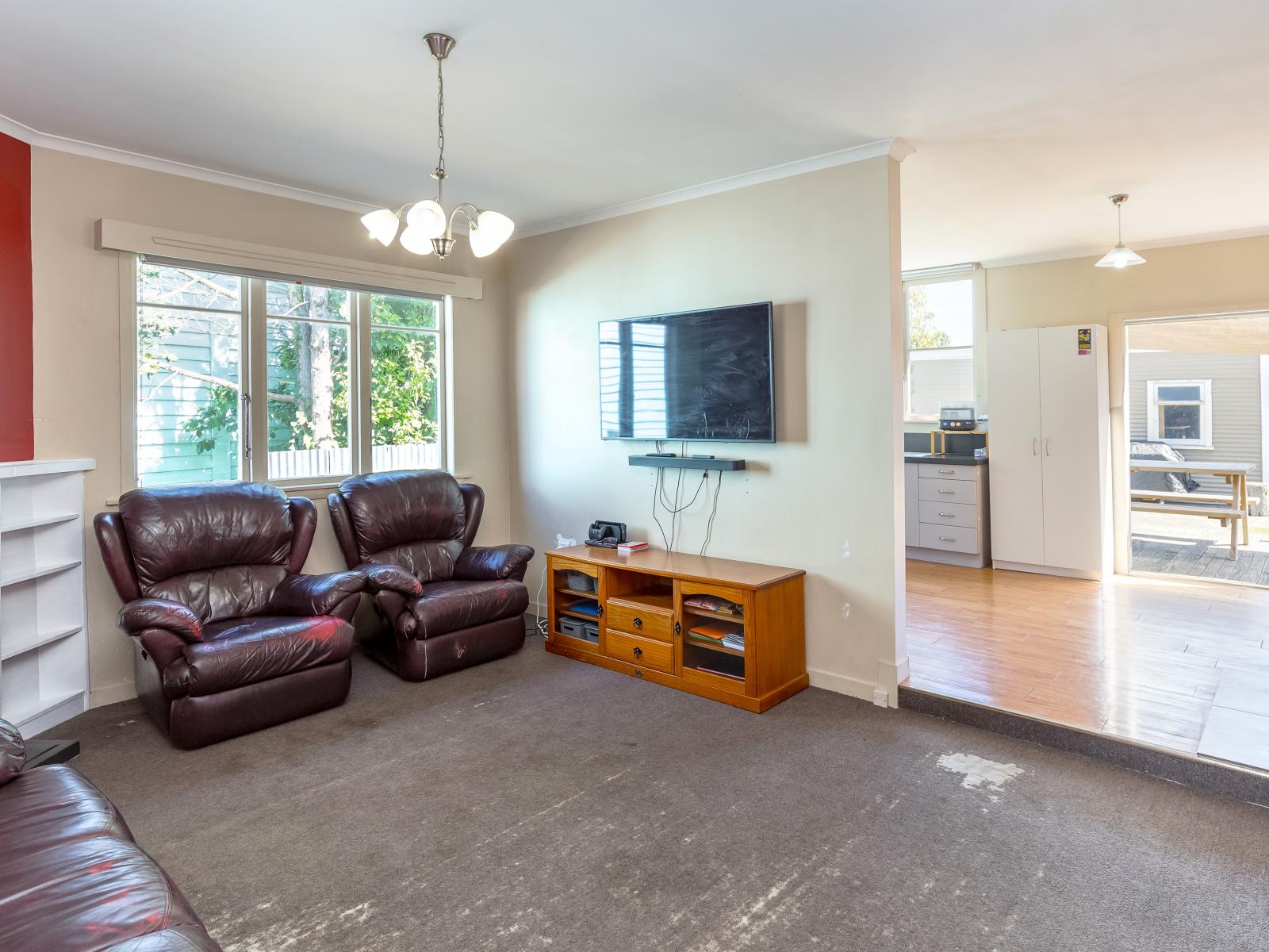 107 Lincoln Road, Masterton