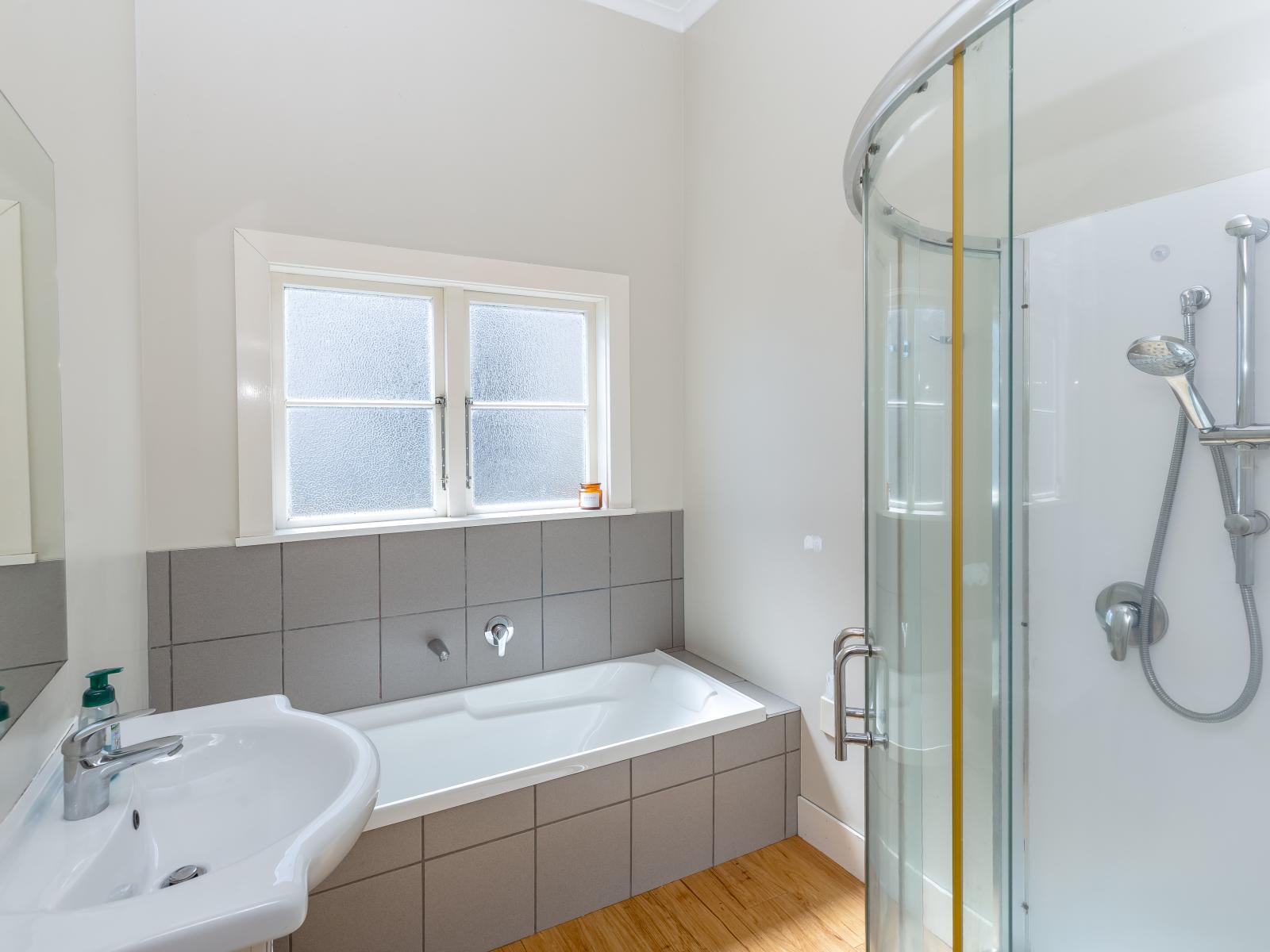 107 Lincoln Road, Masterton