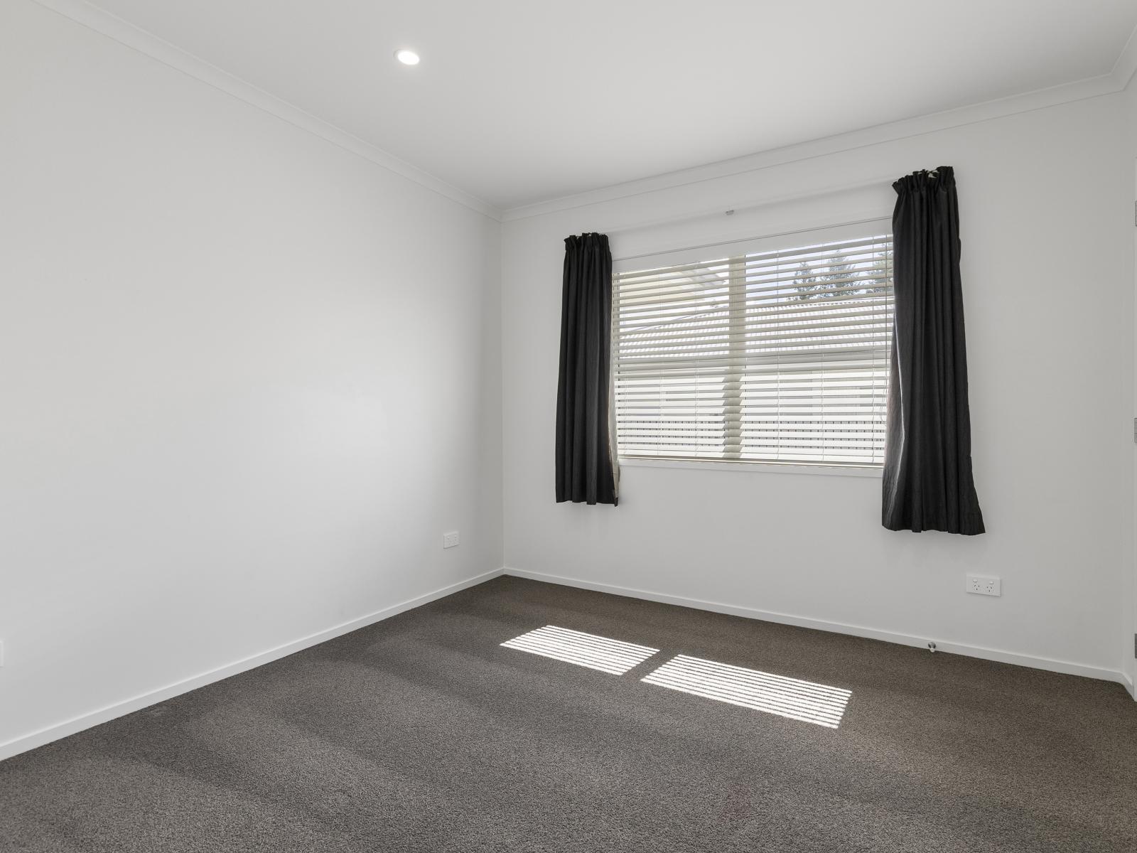 4 Bastille Court, Rangatira Park