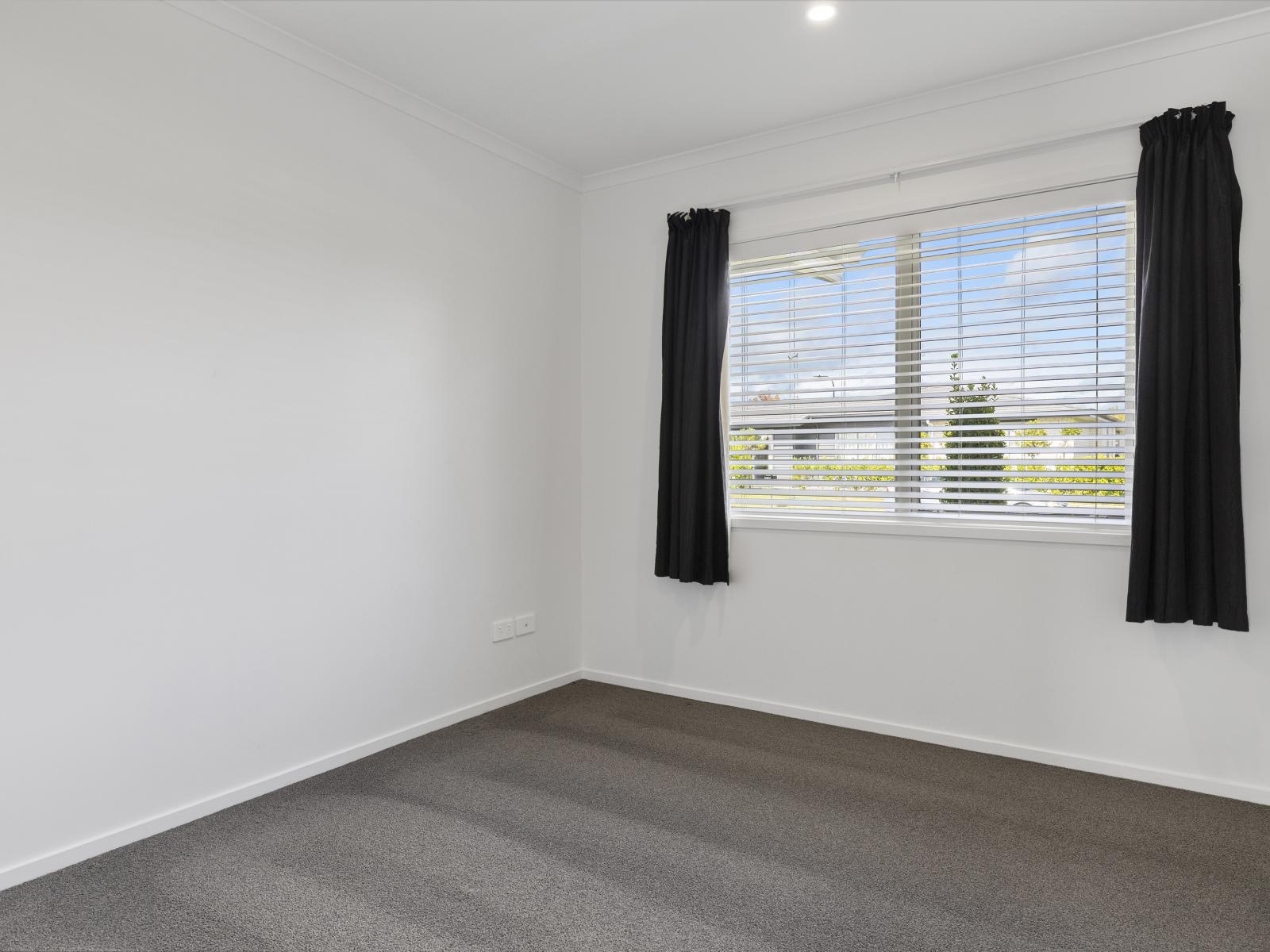 4 Bastille Court, Rangatira Park