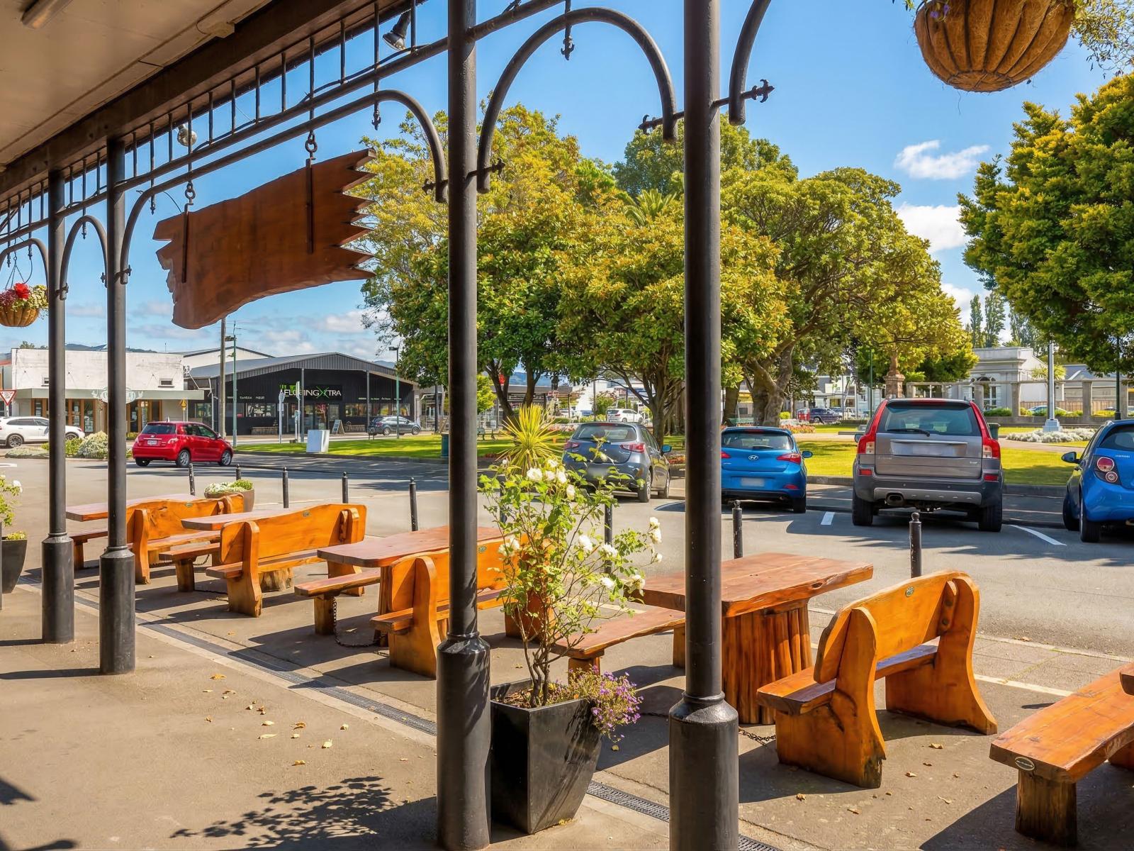 20 Memorial Square, Carterton