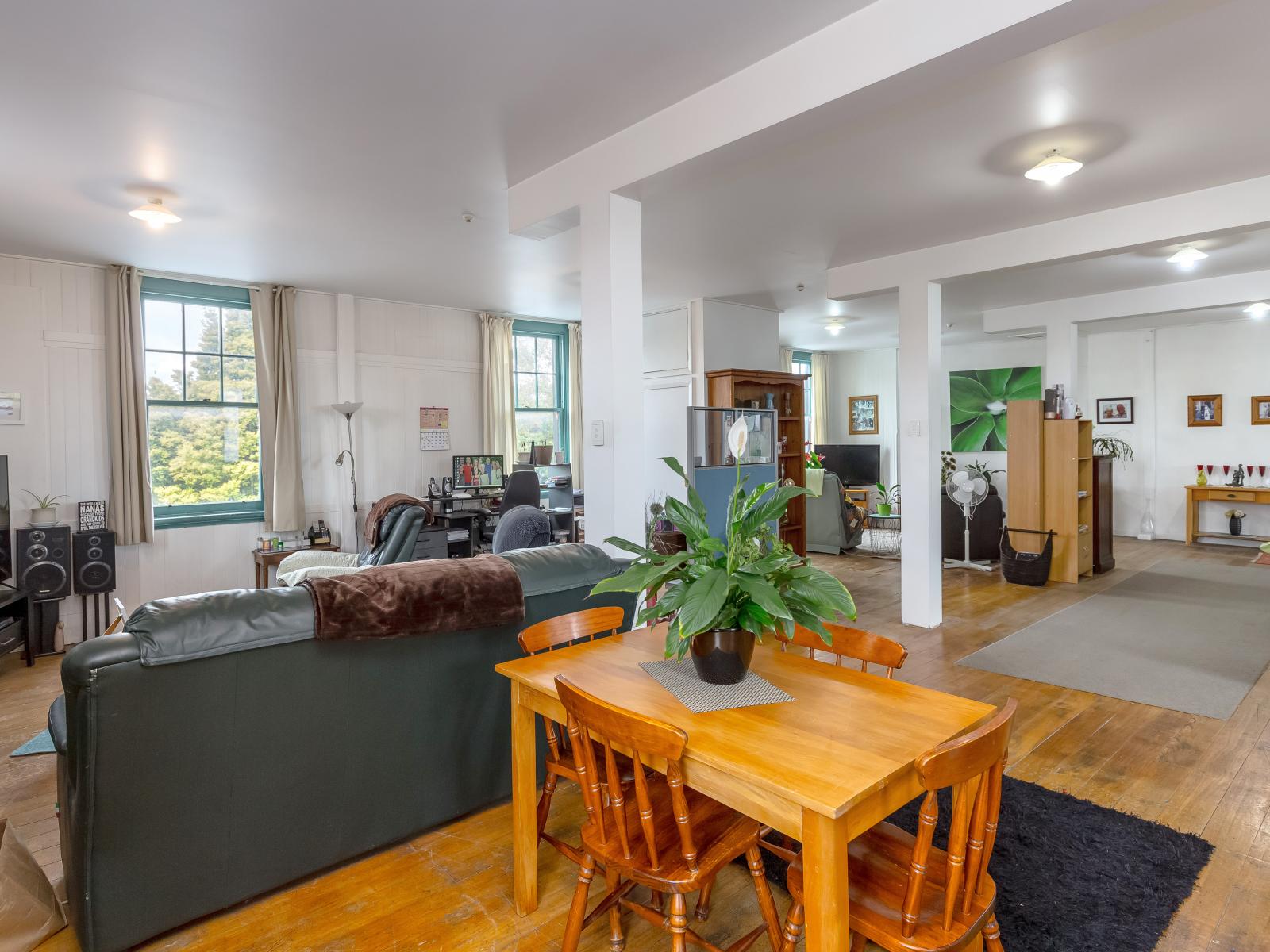 20 Memorial Square, Carterton