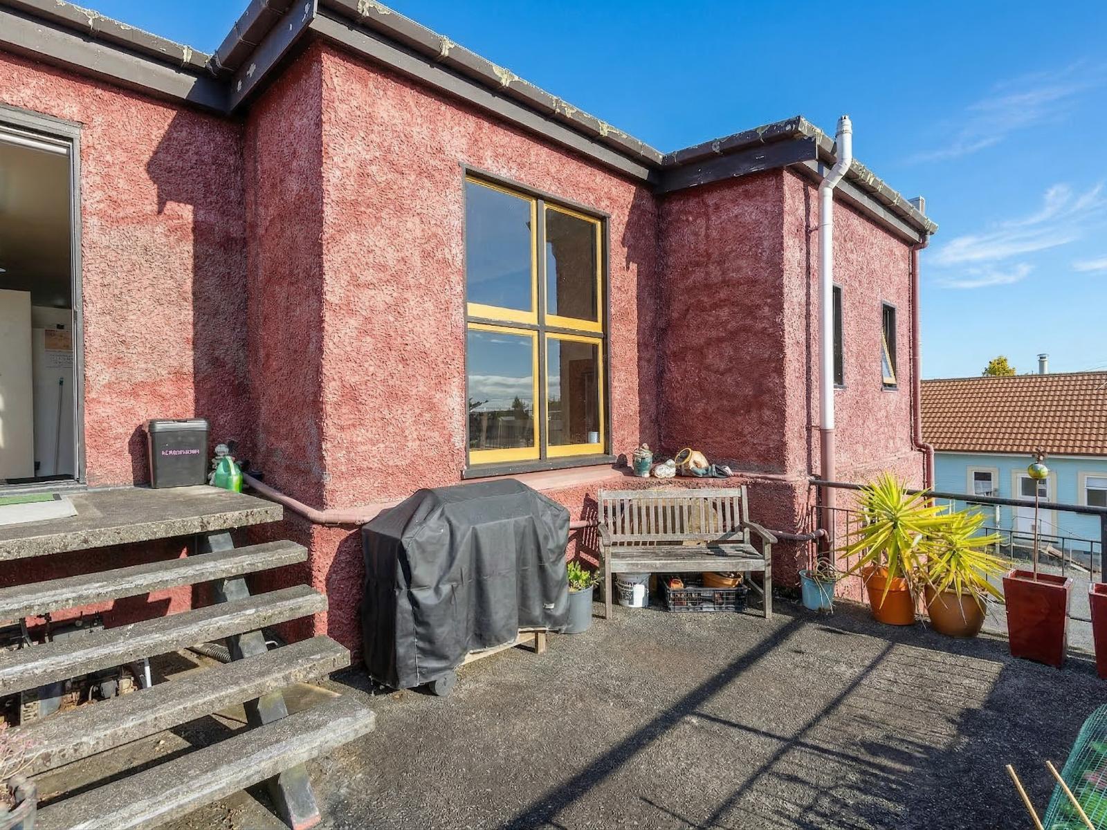 20 Memorial Square, Carterton