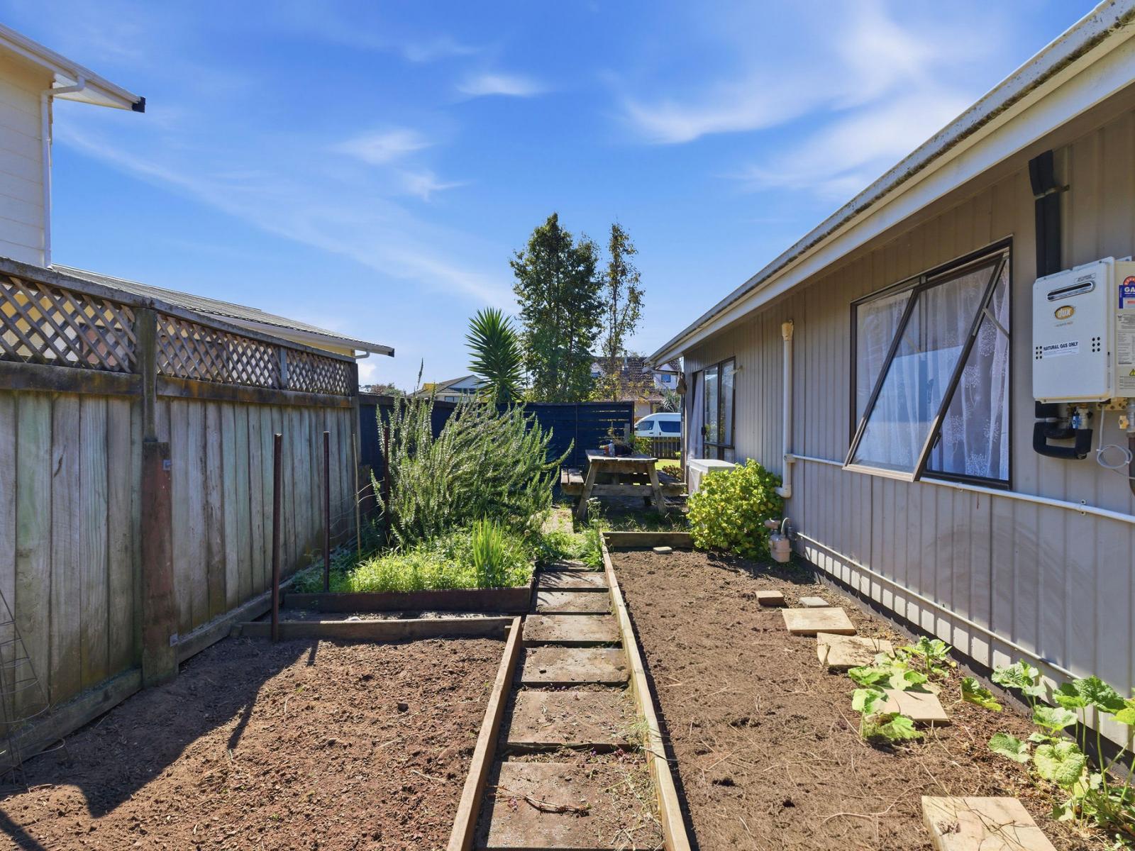 13 Hereford Street, Springvale