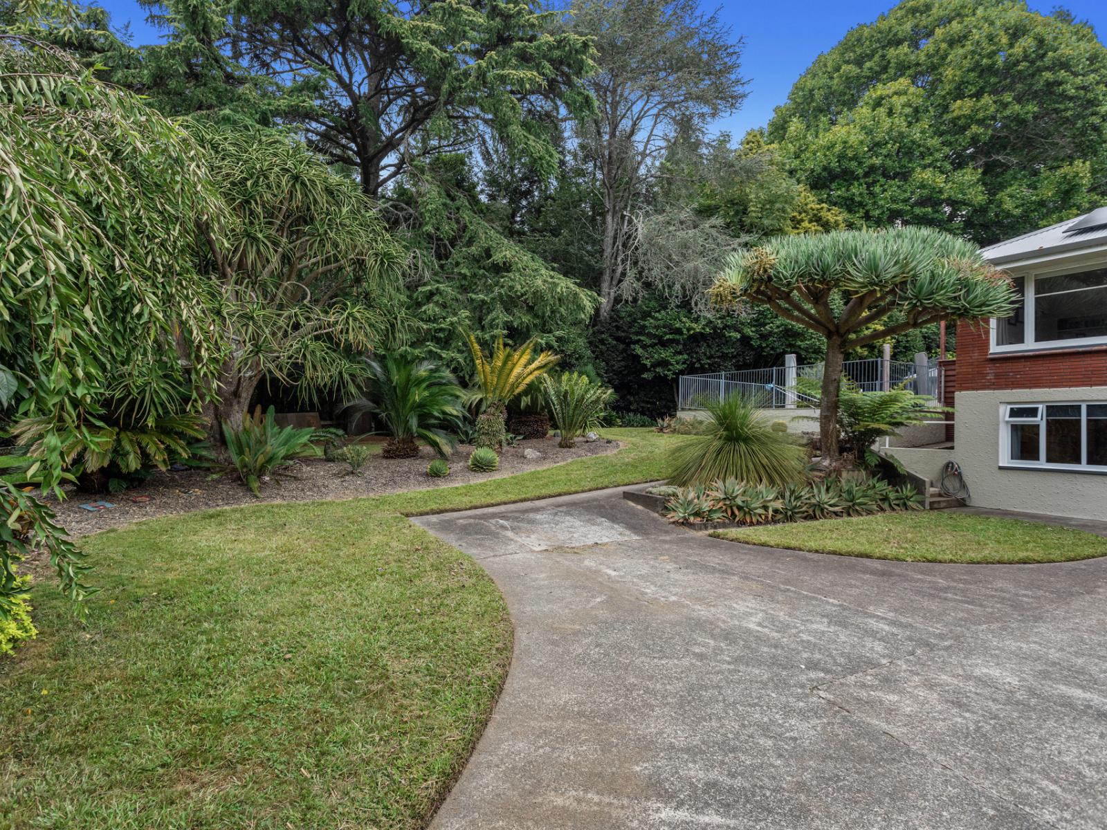 1253 State Highway 30, Awakeri