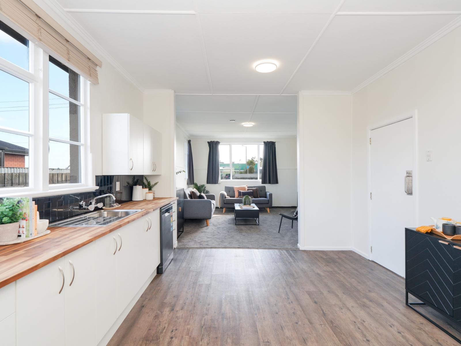 327 North Road, Waikiwi