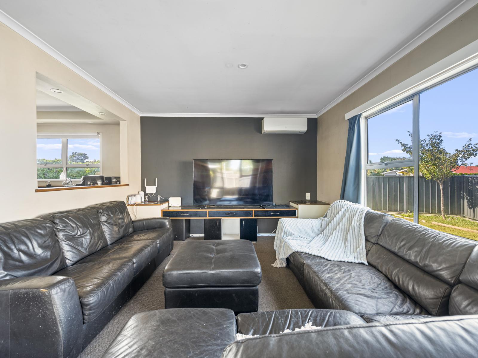 433 Kennedy Road, Pirimai