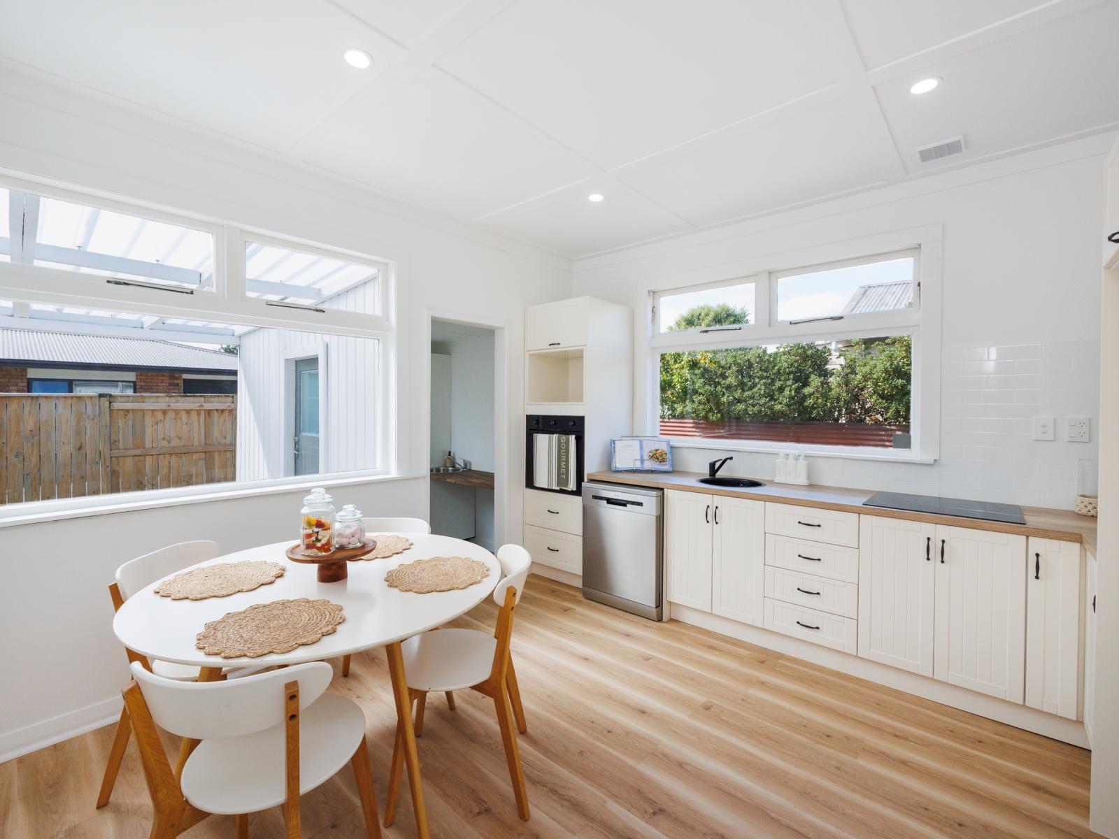 173 Botanical Road, Takaro