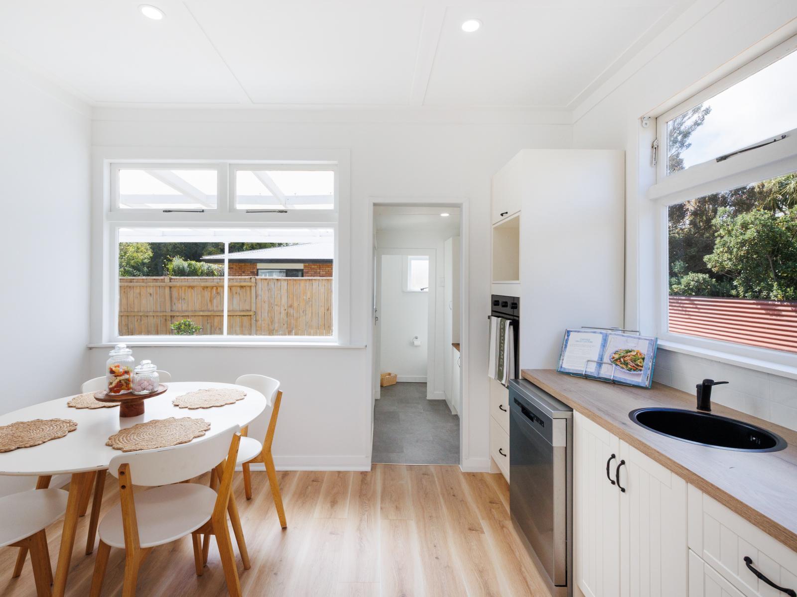 173 Botanical Road, Takaro