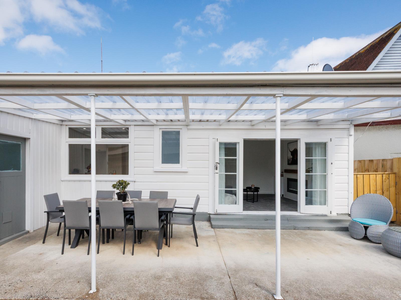 173 Botanical Road, Takaro