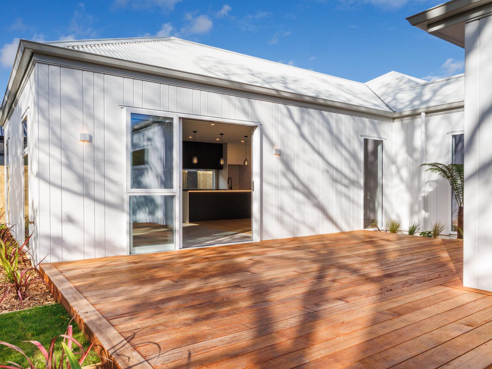 42B Batt Street, West End