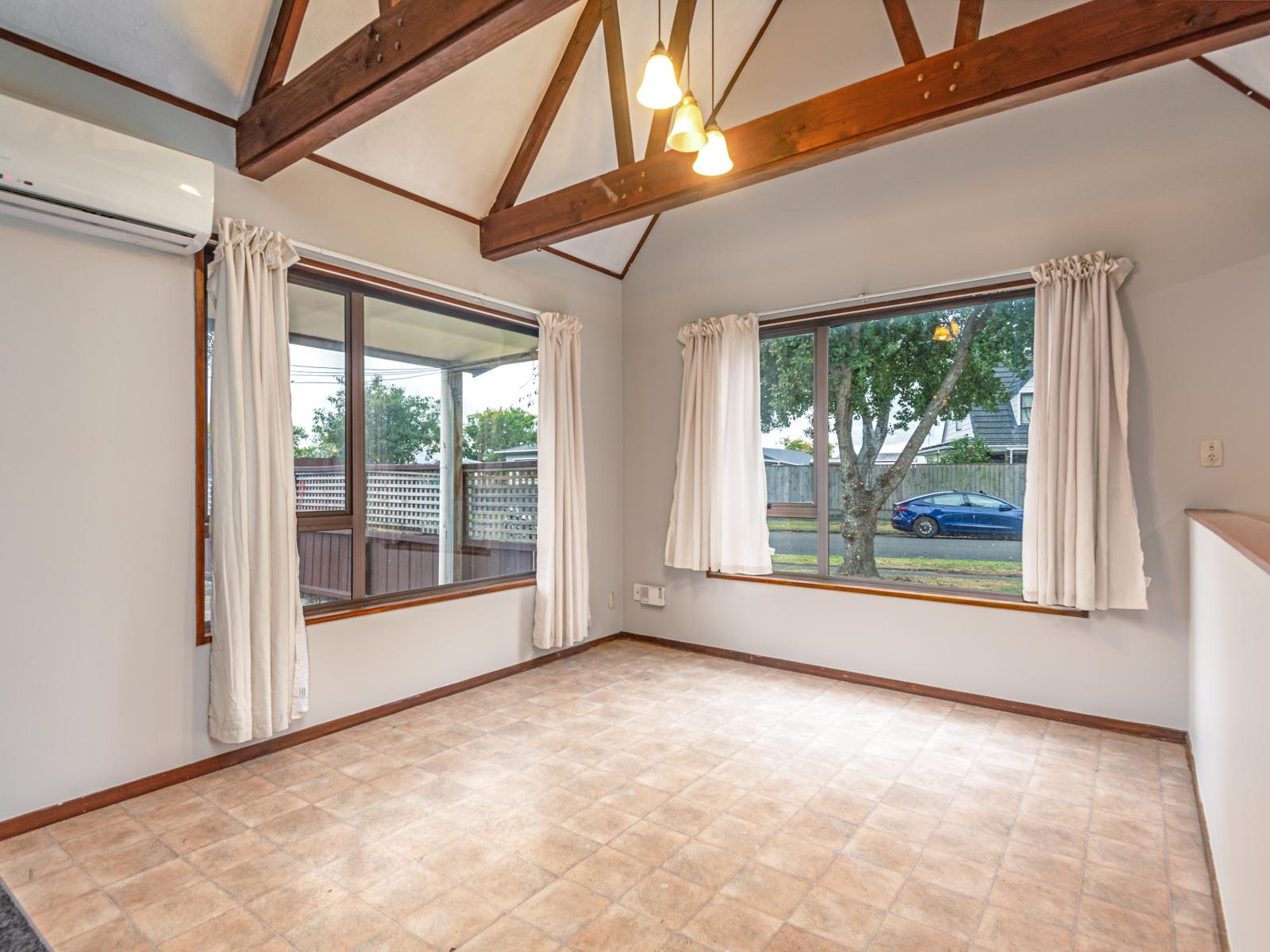 28 Suzanne Grove, Kelvin Grove