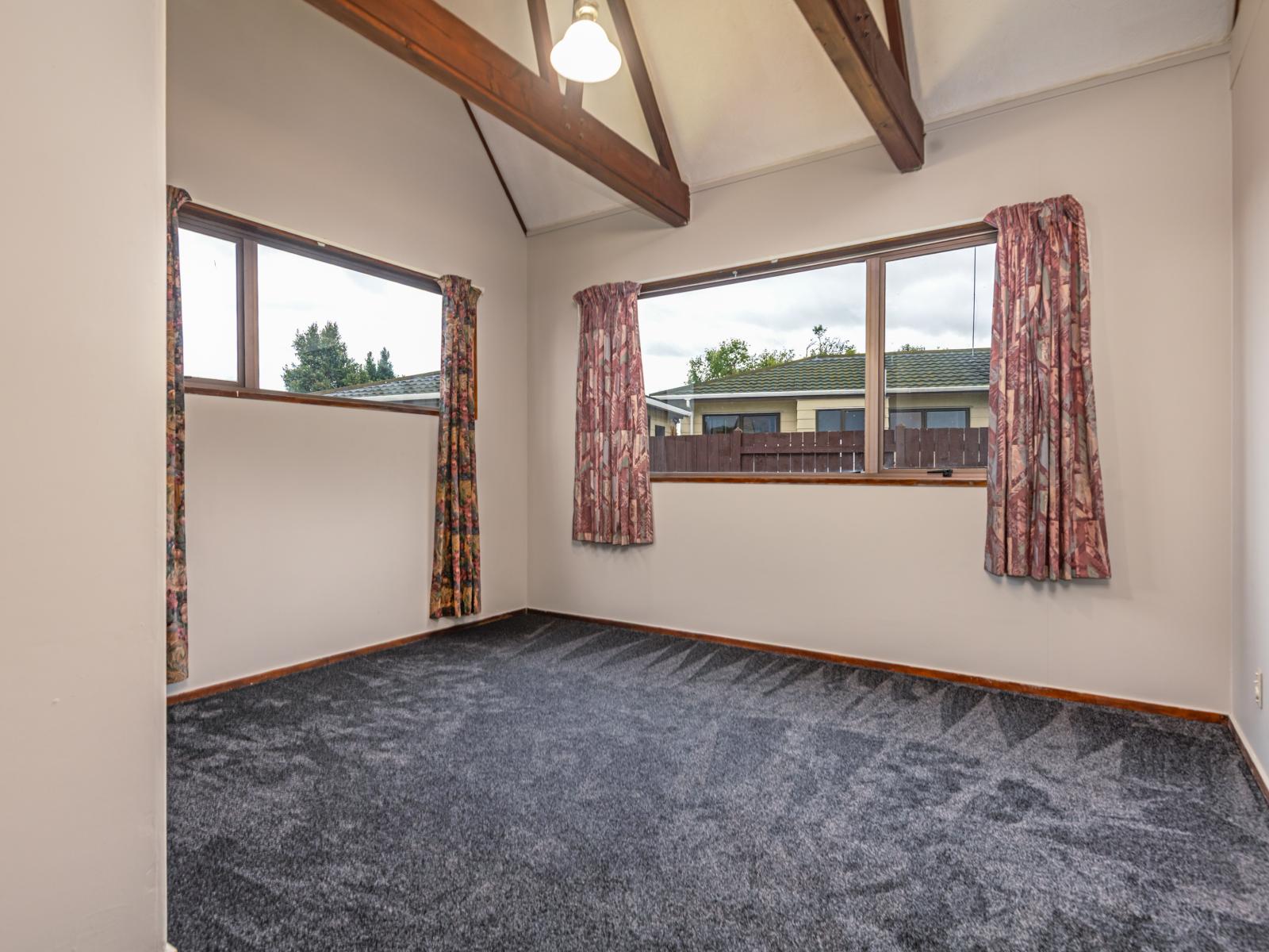 28 Suzanne Grove, Kelvin Grove