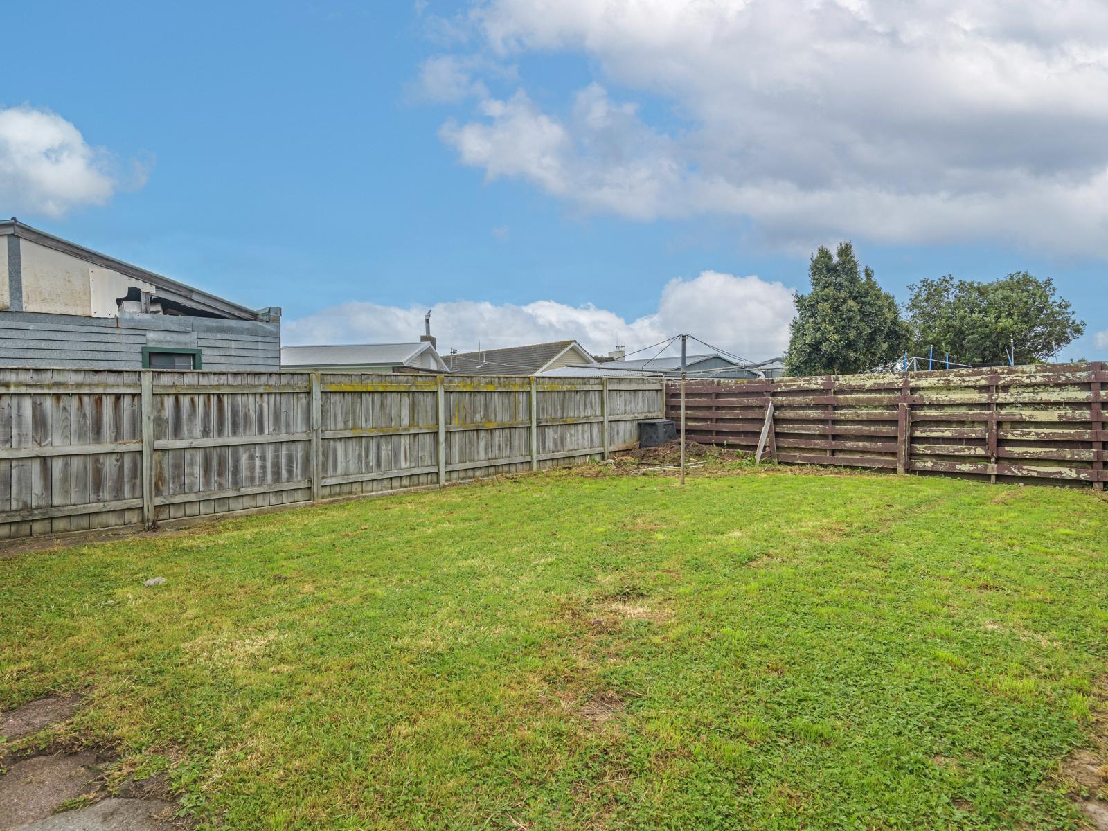 28 Suzanne Grove, Kelvin Grove