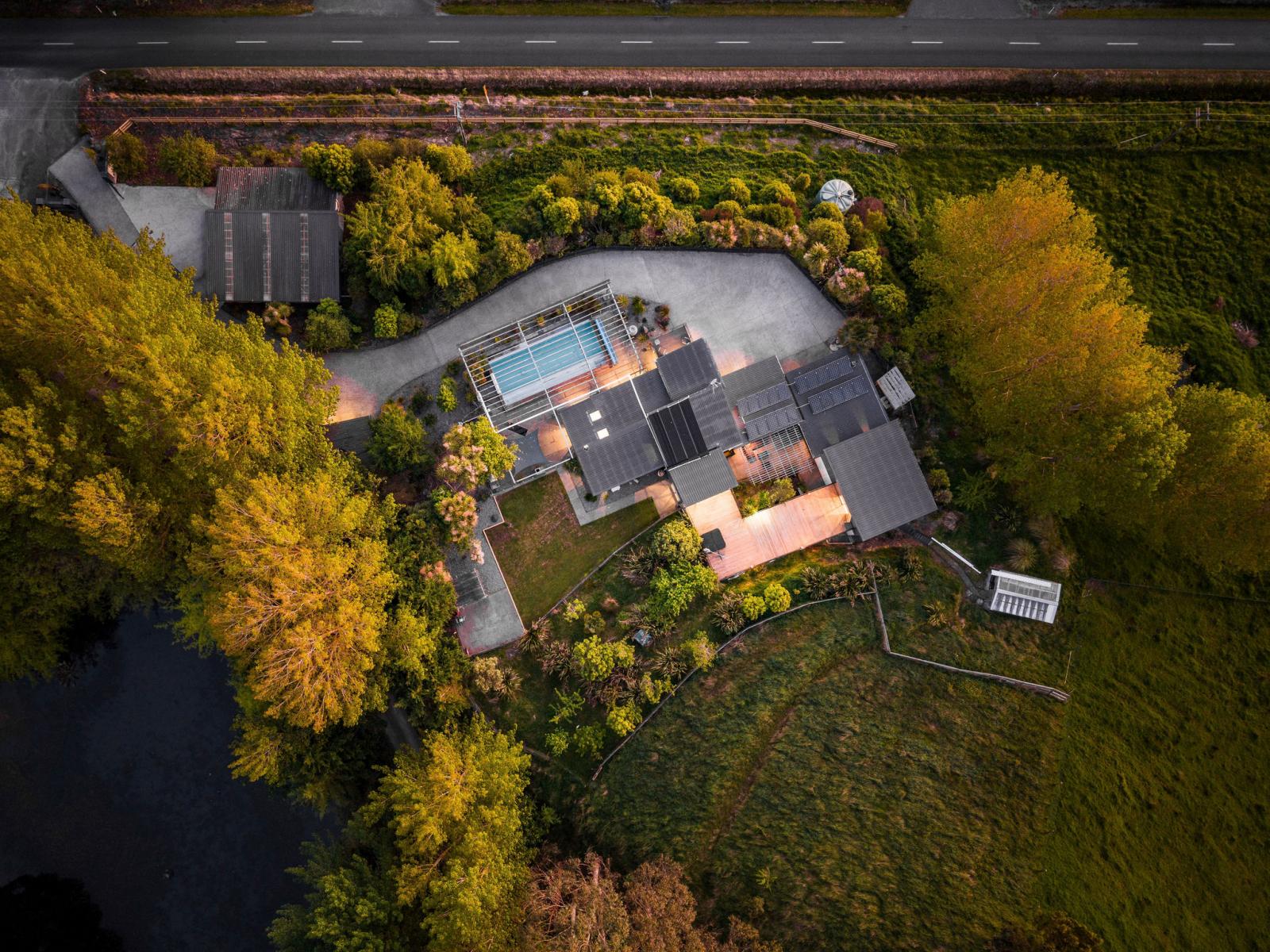 671 No 3 Line, Okoia